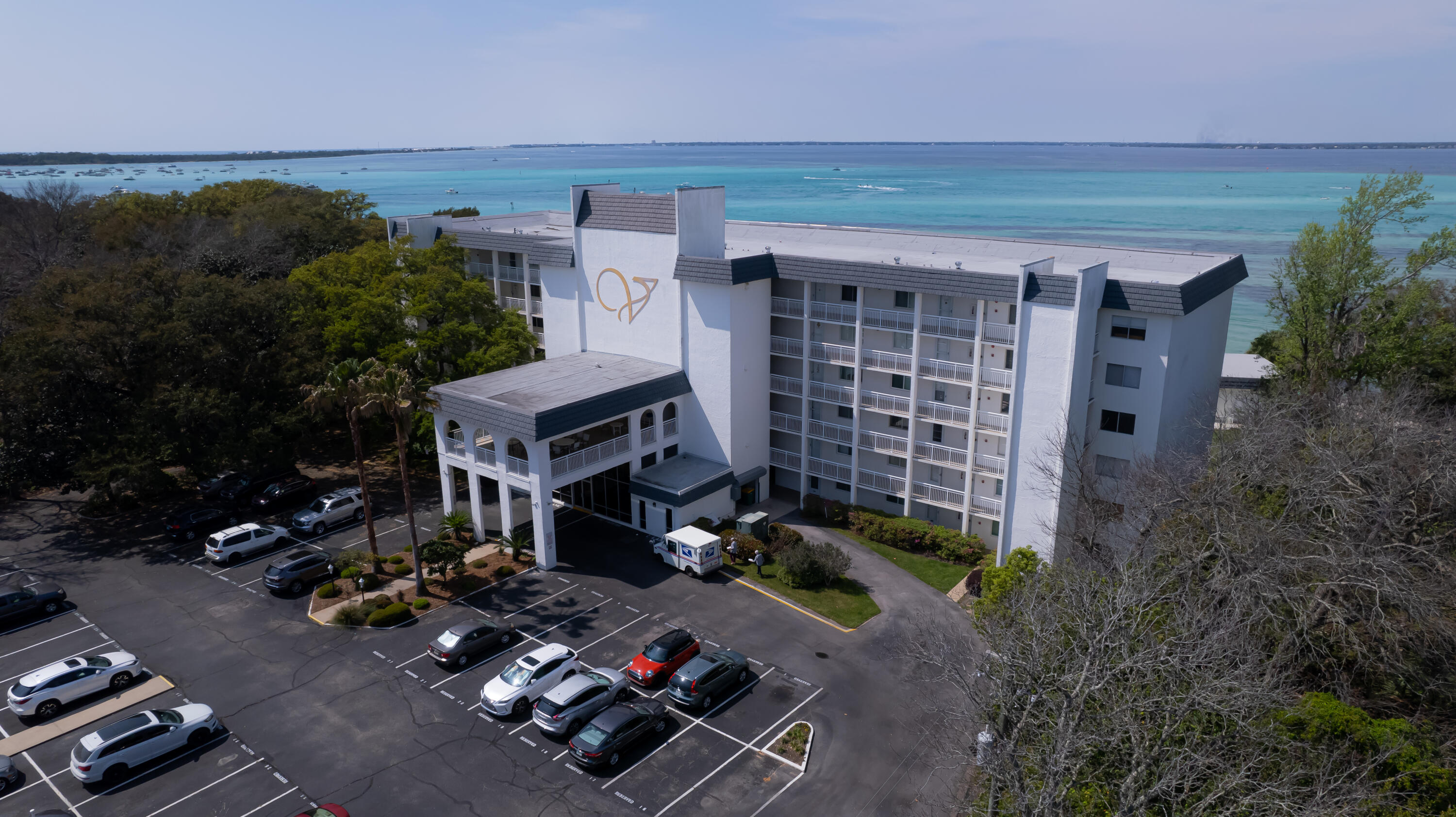 VALENCIA CONDO - Residential