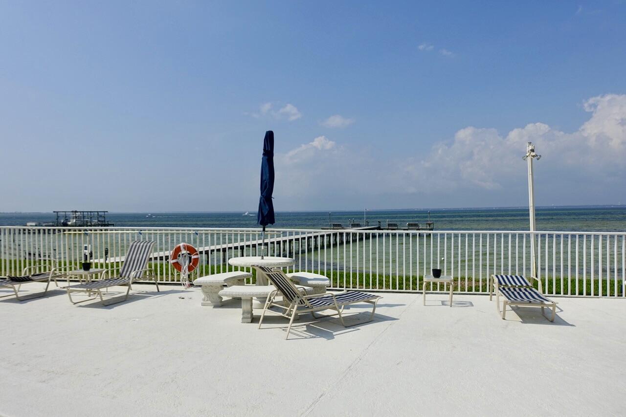 VALENCIA CONDO - Residential