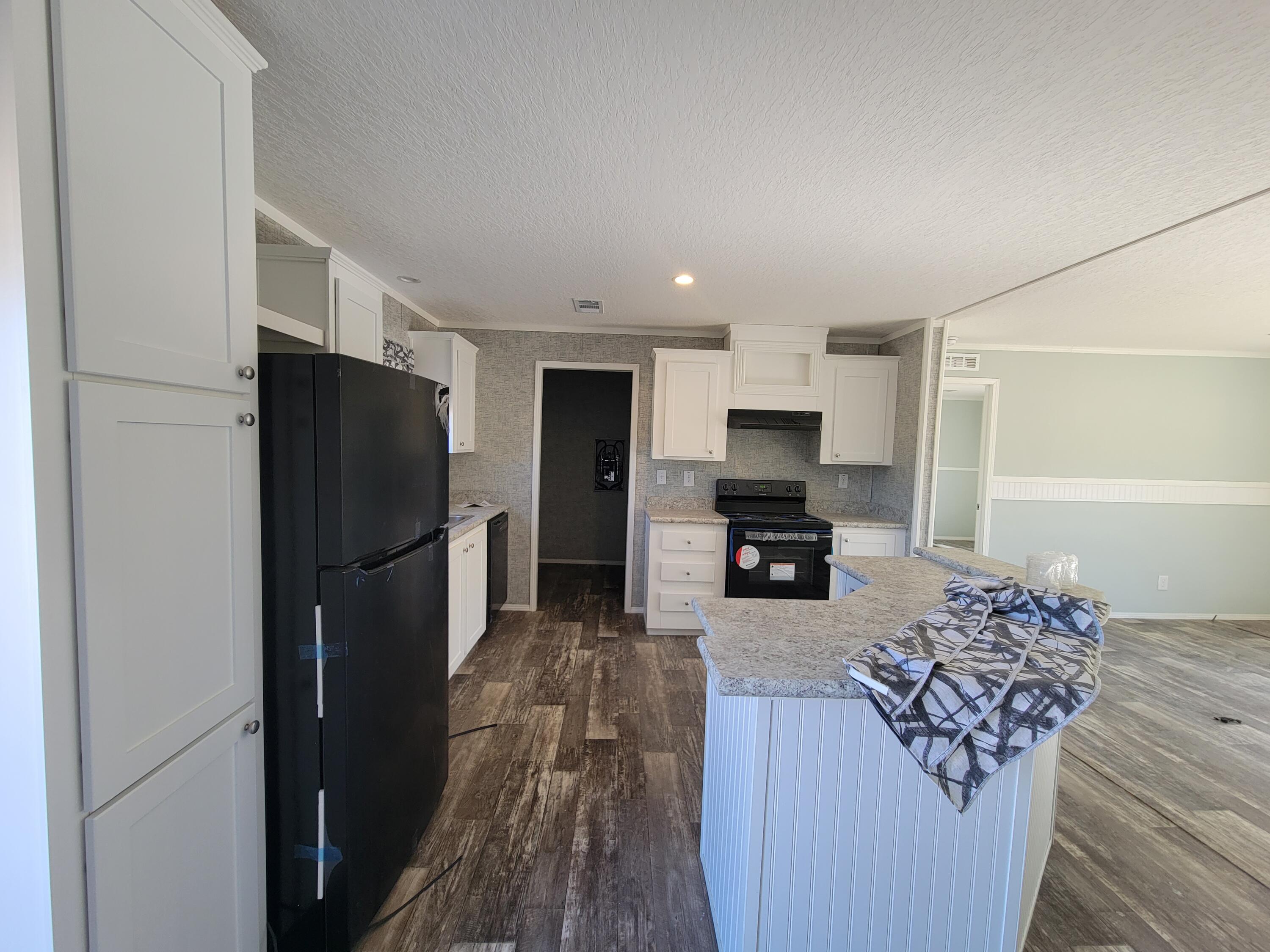 OAKWOOD HILLS UNIT 1 - Residential