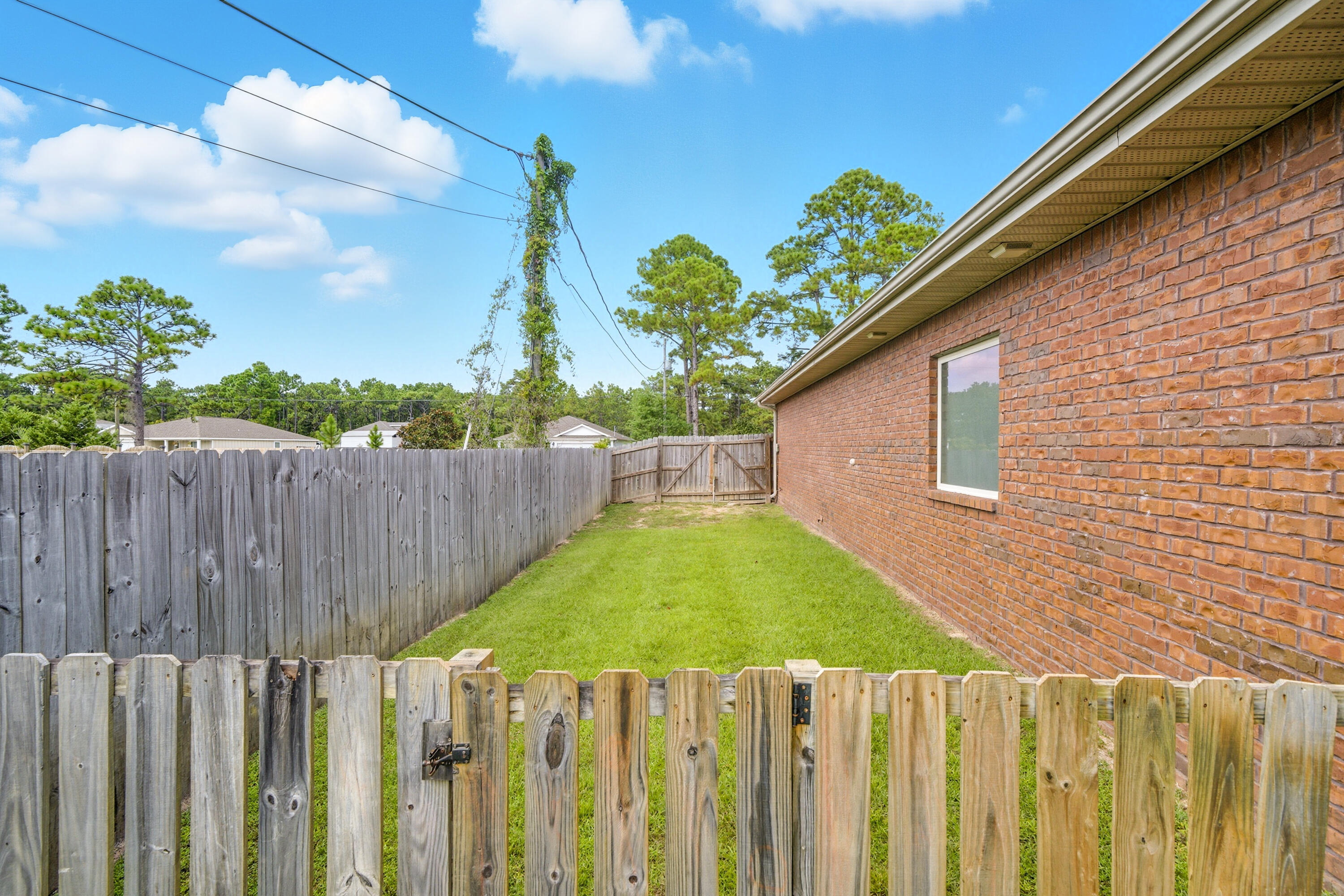 East Navarre - Residential