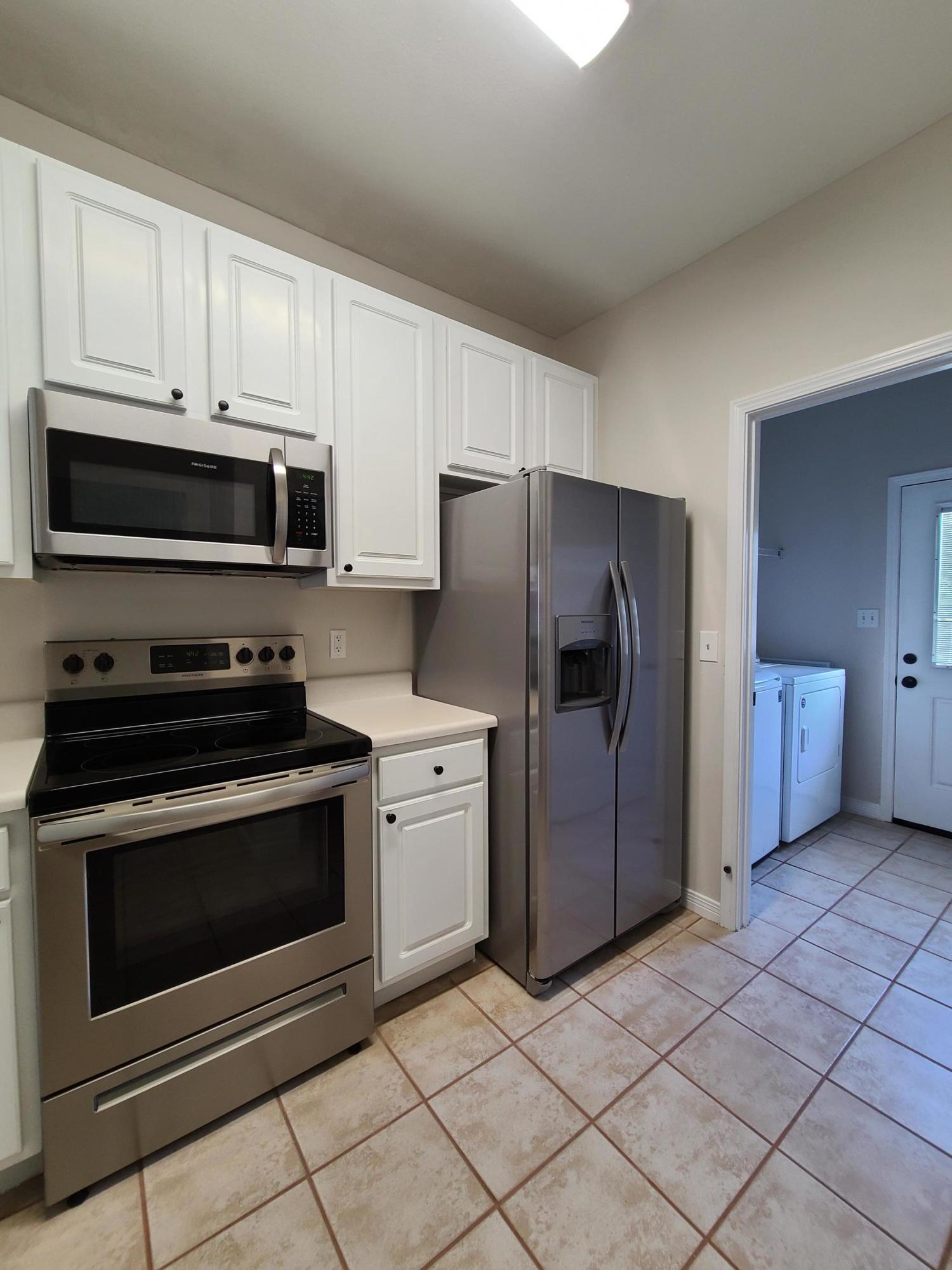 DOROTHY BOWEN ESTATE - Residential Lease