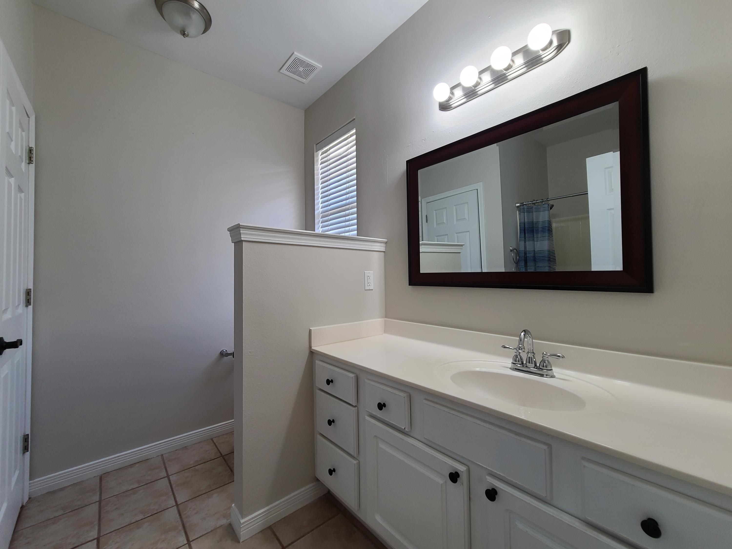 DOROTHY BOWEN ESTATE - Residential Lease