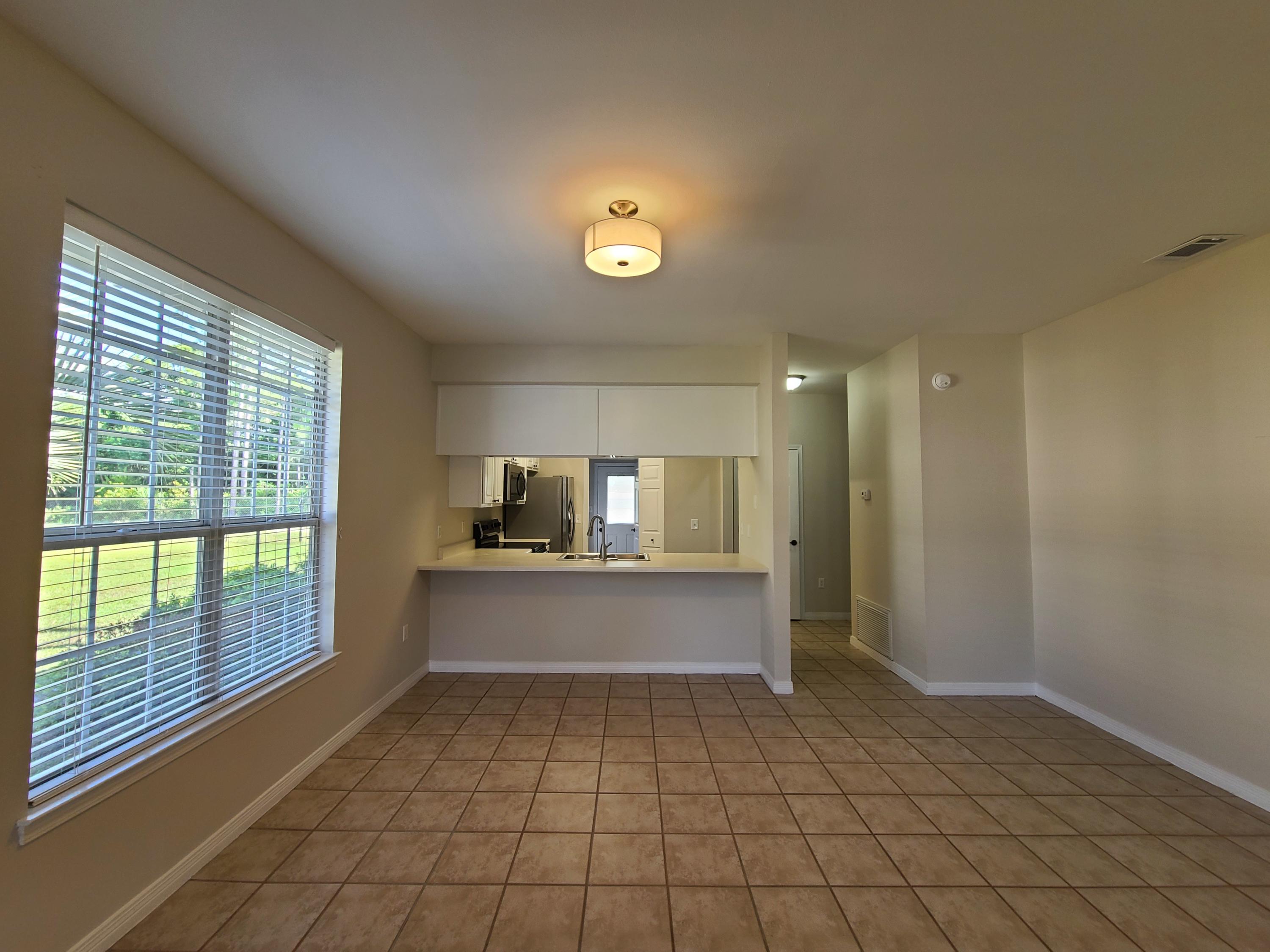 DOROTHY BOWEN ESTATE - Residential Lease
