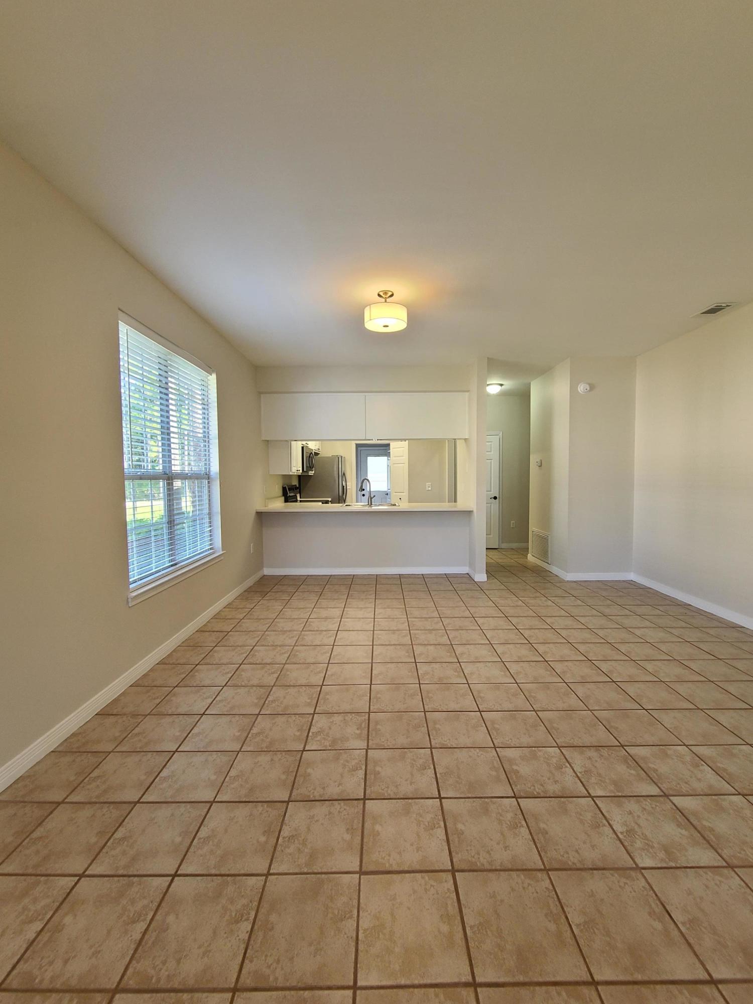 DOROTHY BOWEN ESTATE - Residential Lease