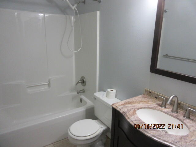 RIVERCHASE S/D PH 3 - Residential Lease