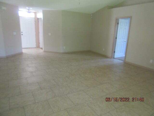 RIVERCHASE S/D PH 3 - Residential Lease