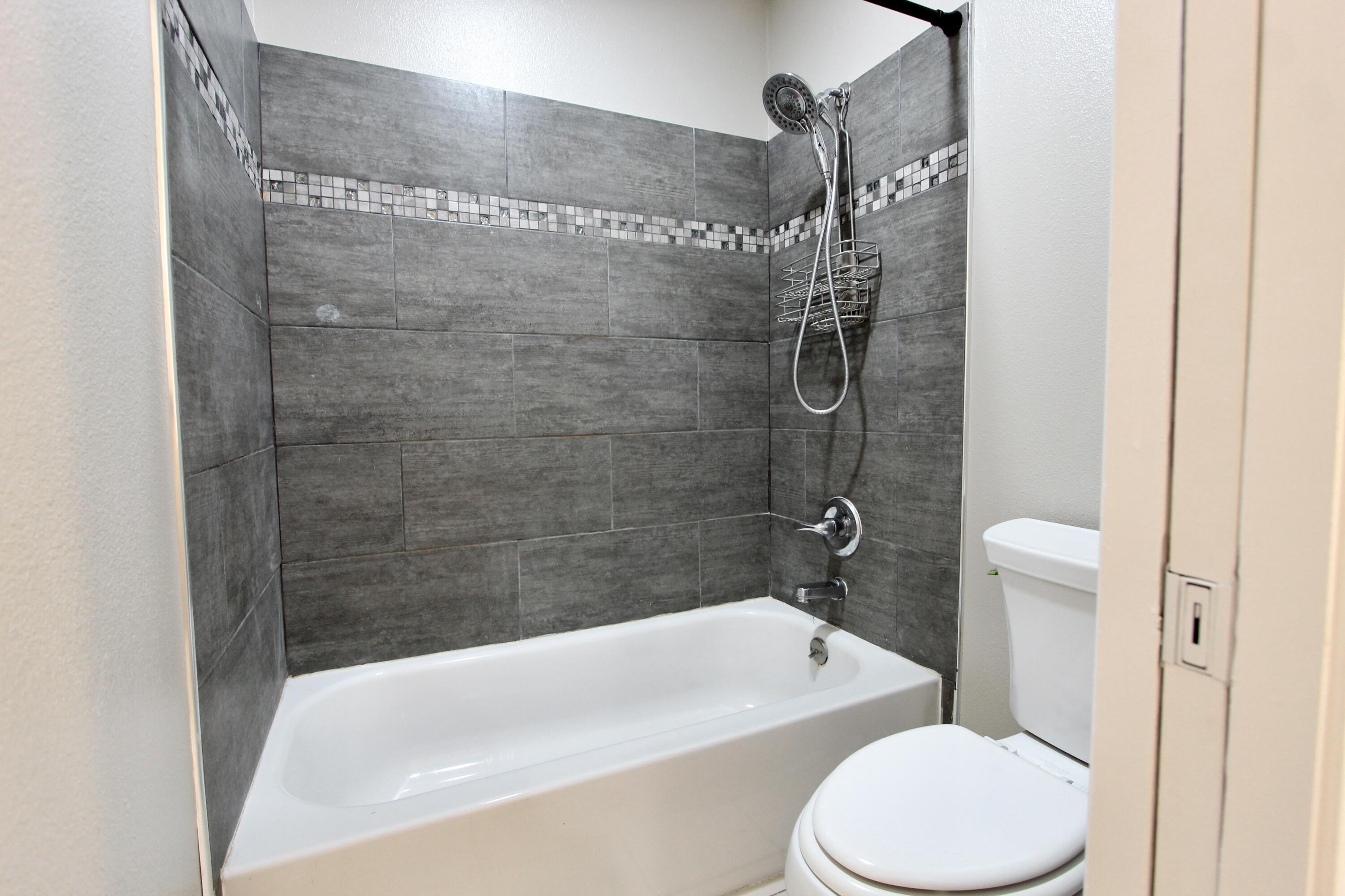 WIFT BAYOU T/H - Residential