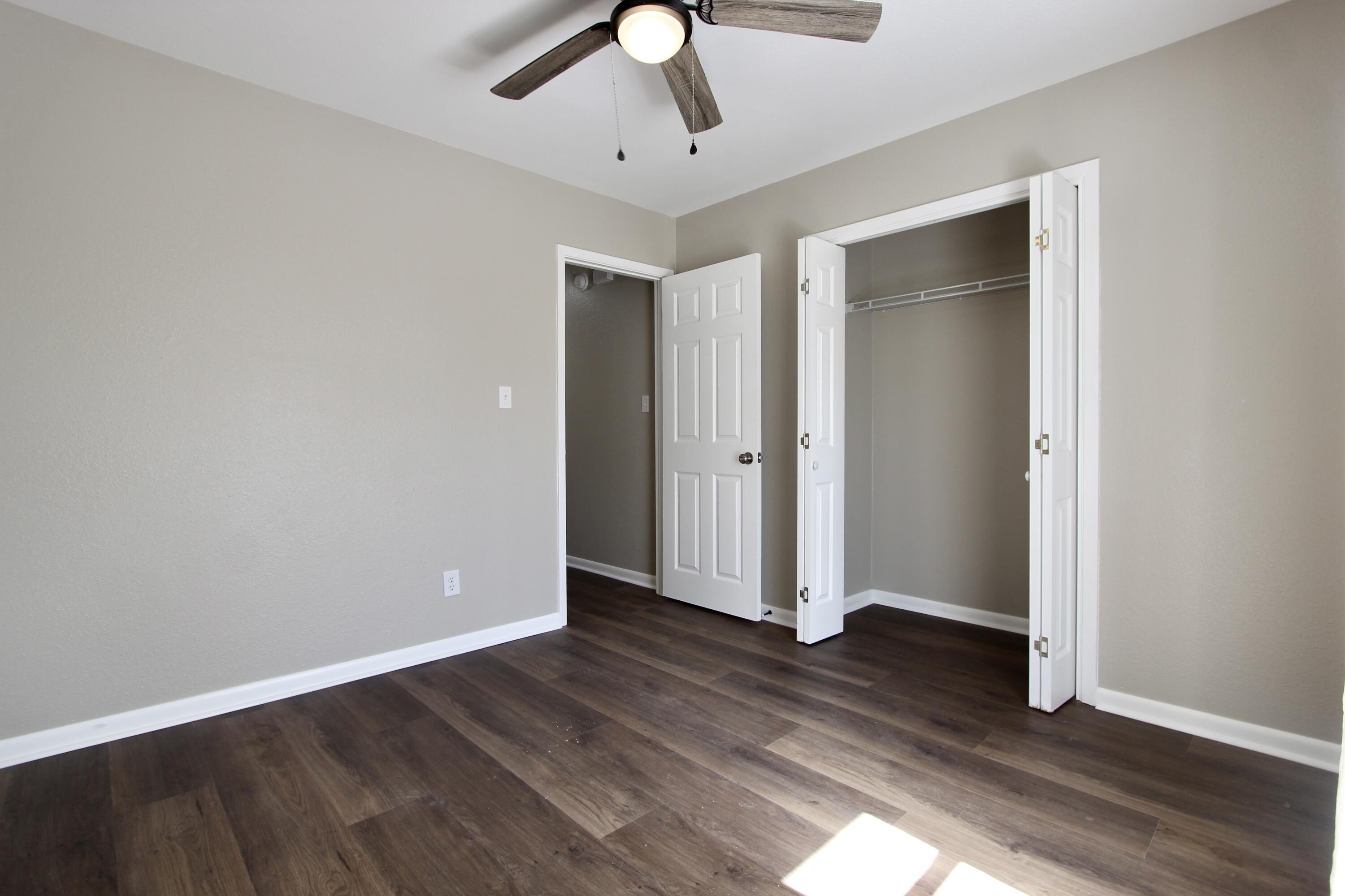 WIFT BAYOU T/H - Residential