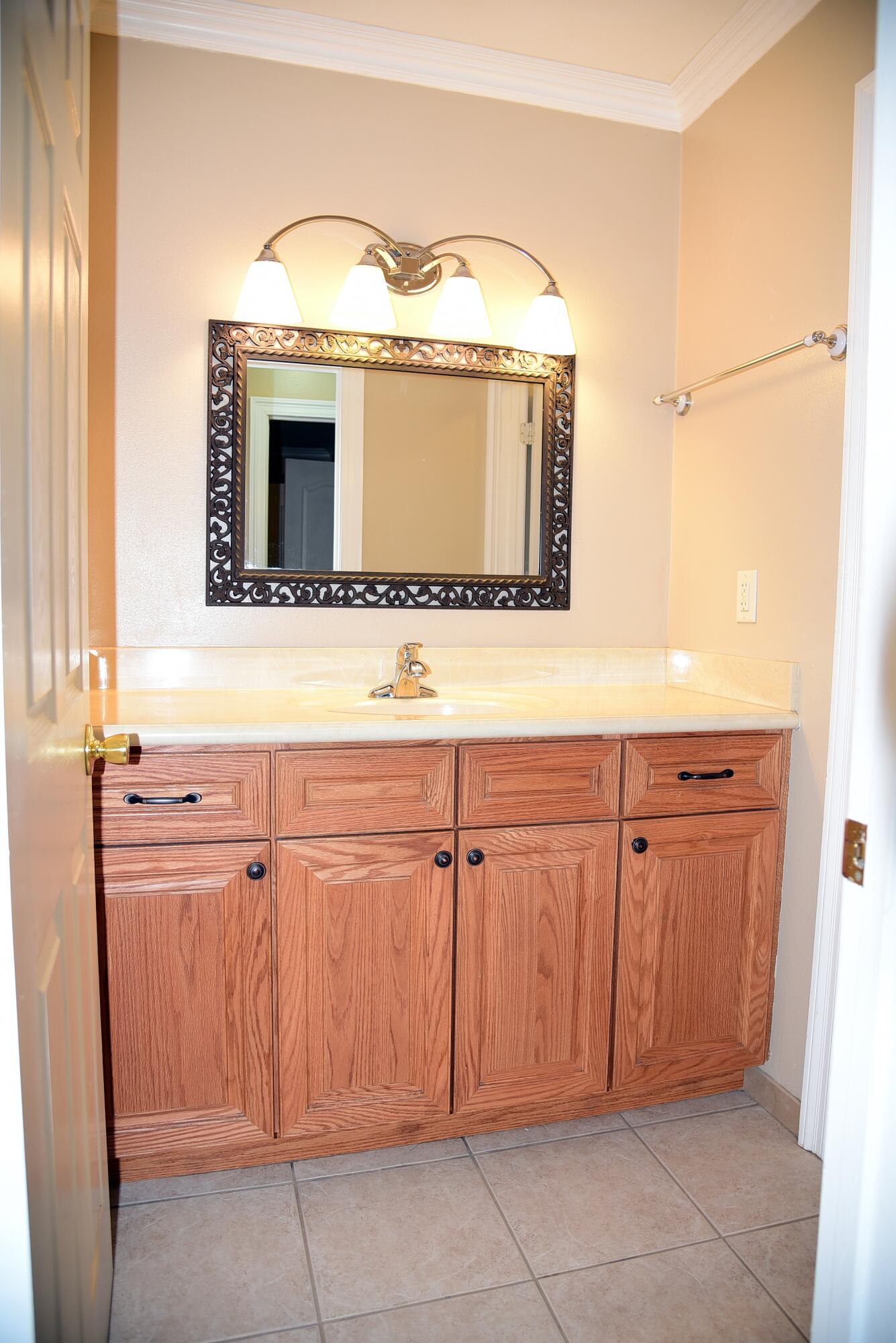 NICEVILLE PINES - Residential Lease