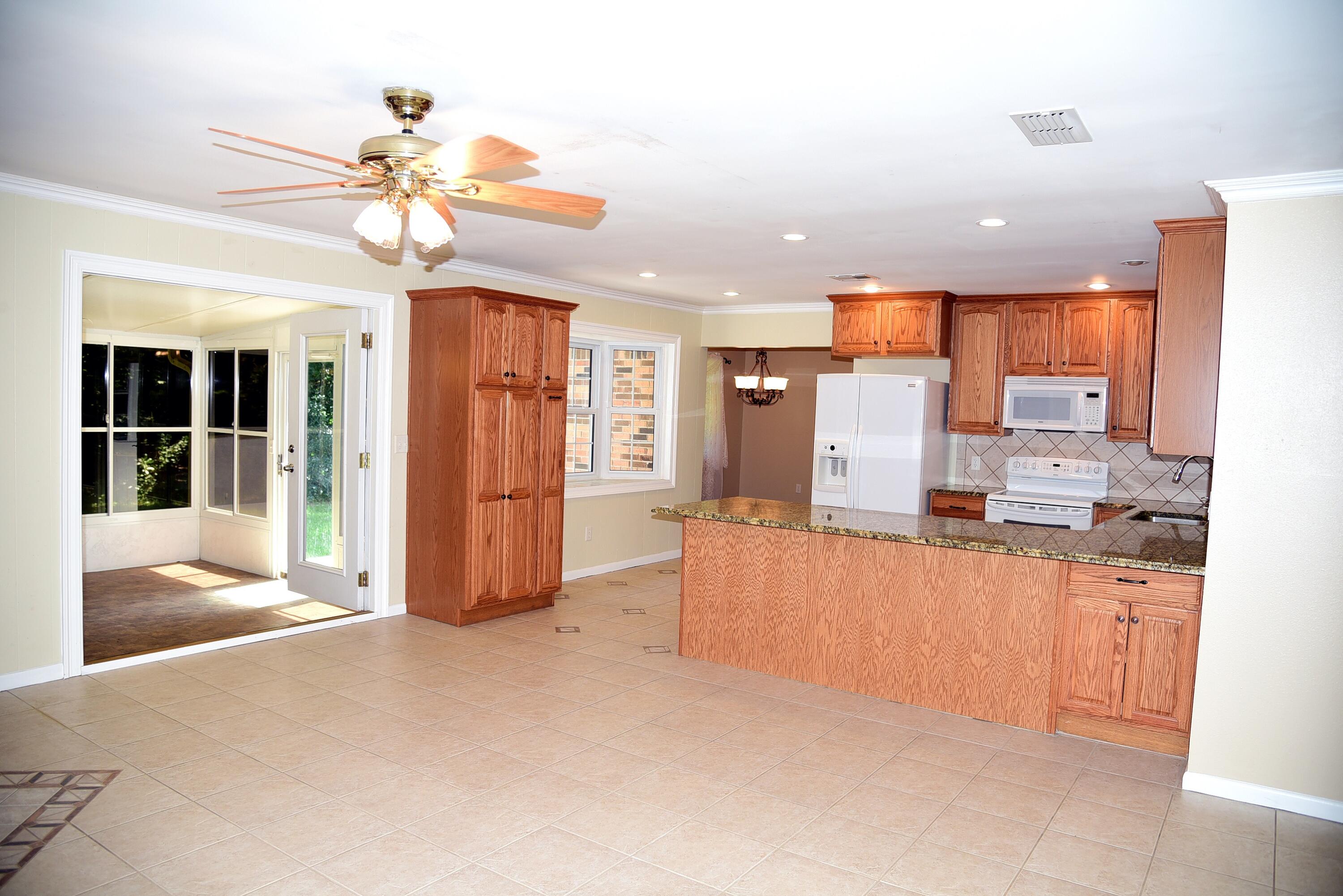 NICEVILLE PINES - Residential Lease