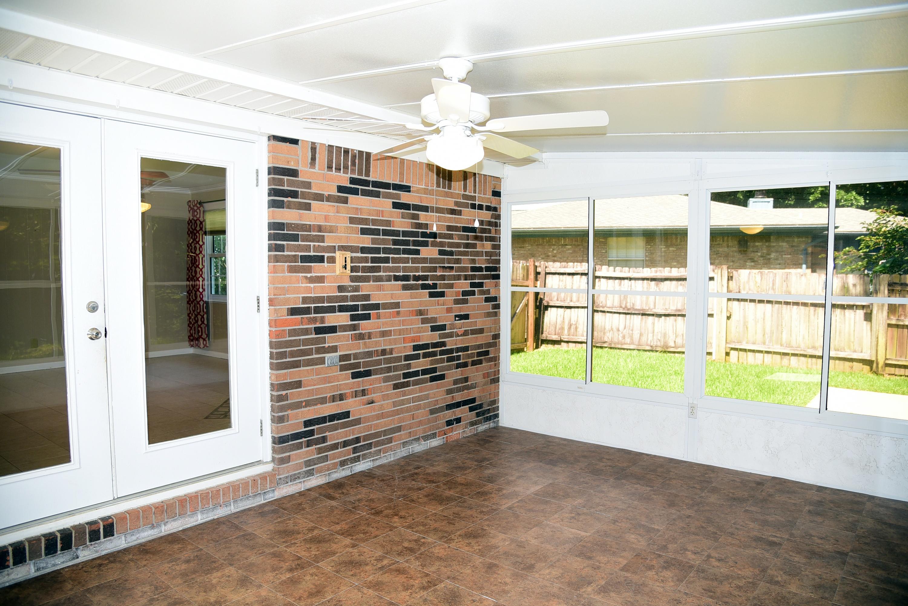 NICEVILLE PINES - Residential Lease