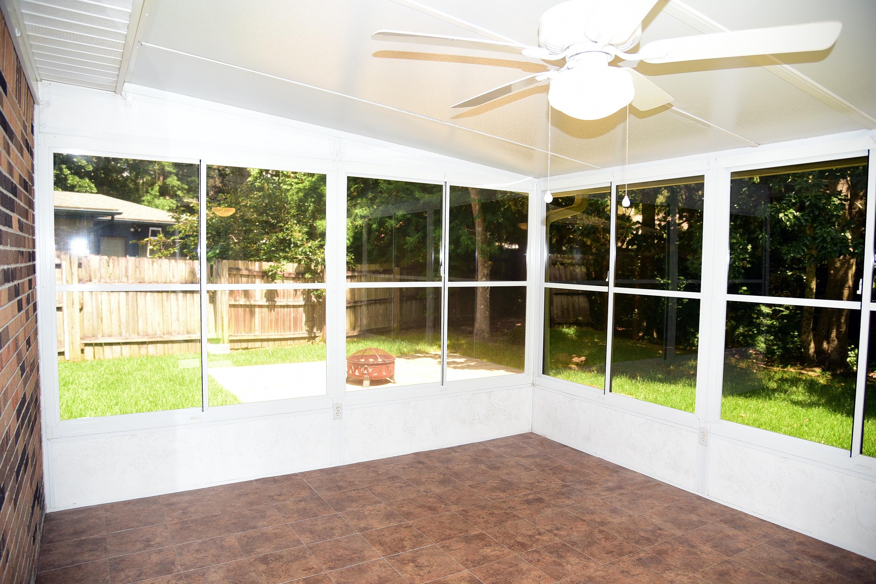 NICEVILLE PINES - Residential Lease