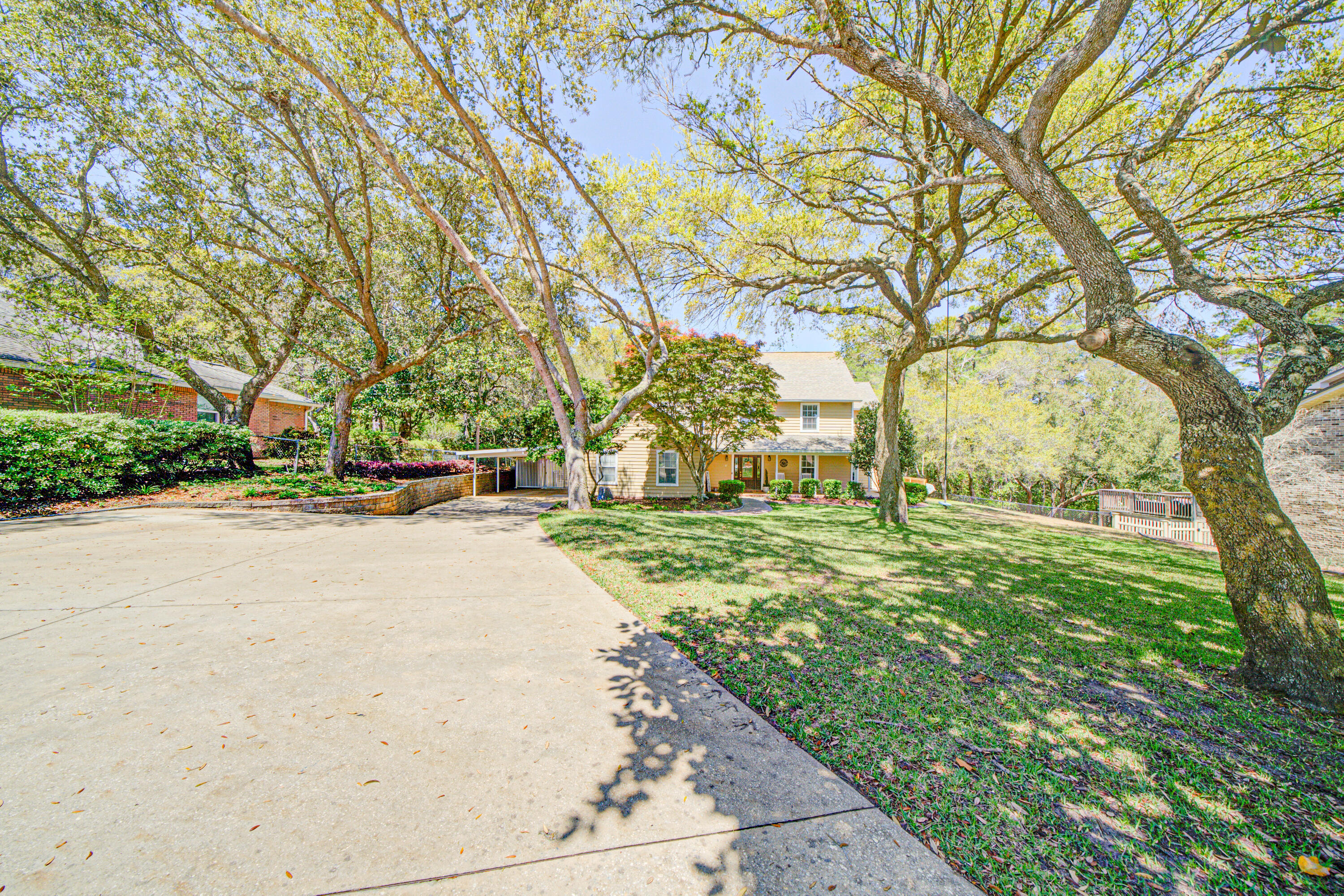 LAKE SHARON ESTATES - Residential