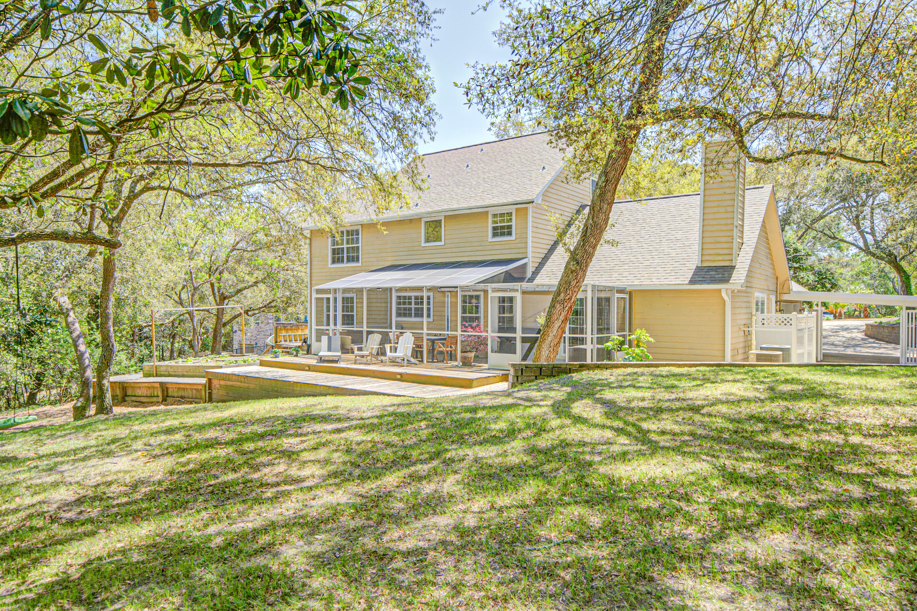 LAKE SHARON ESTATES - Residential