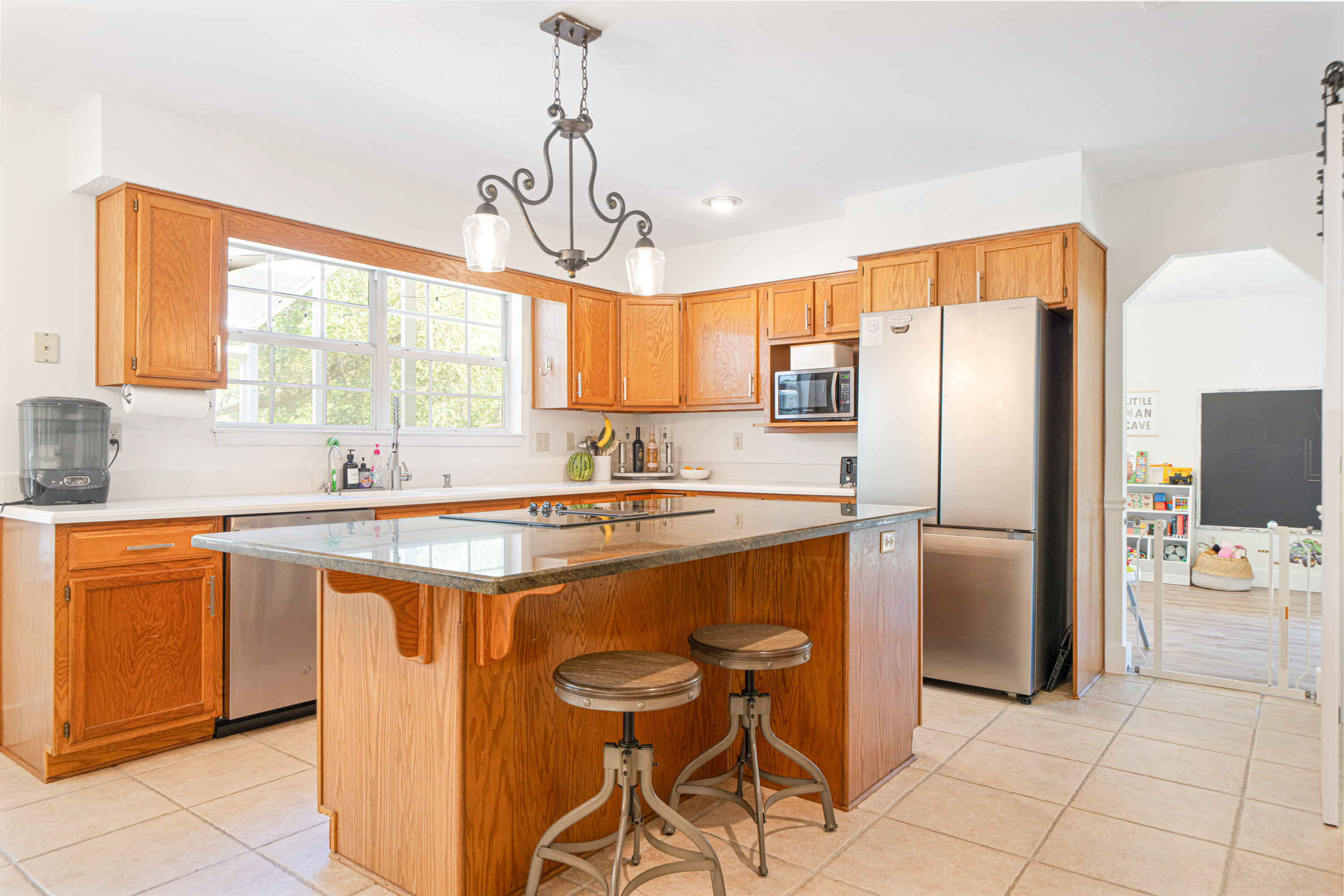 LAKE SHARON ESTATES - Residential