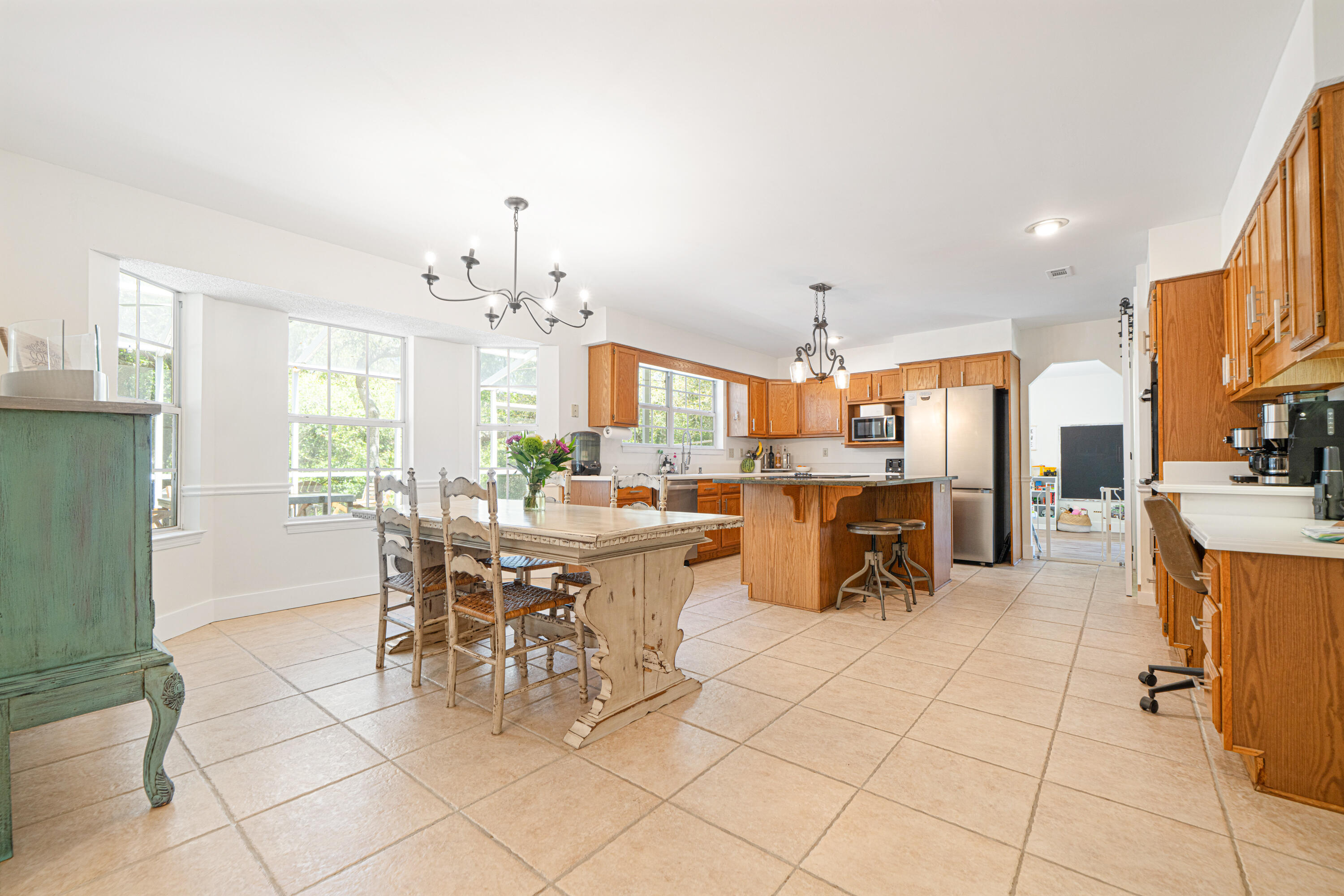 LAKE SHARON ESTATES - Residential