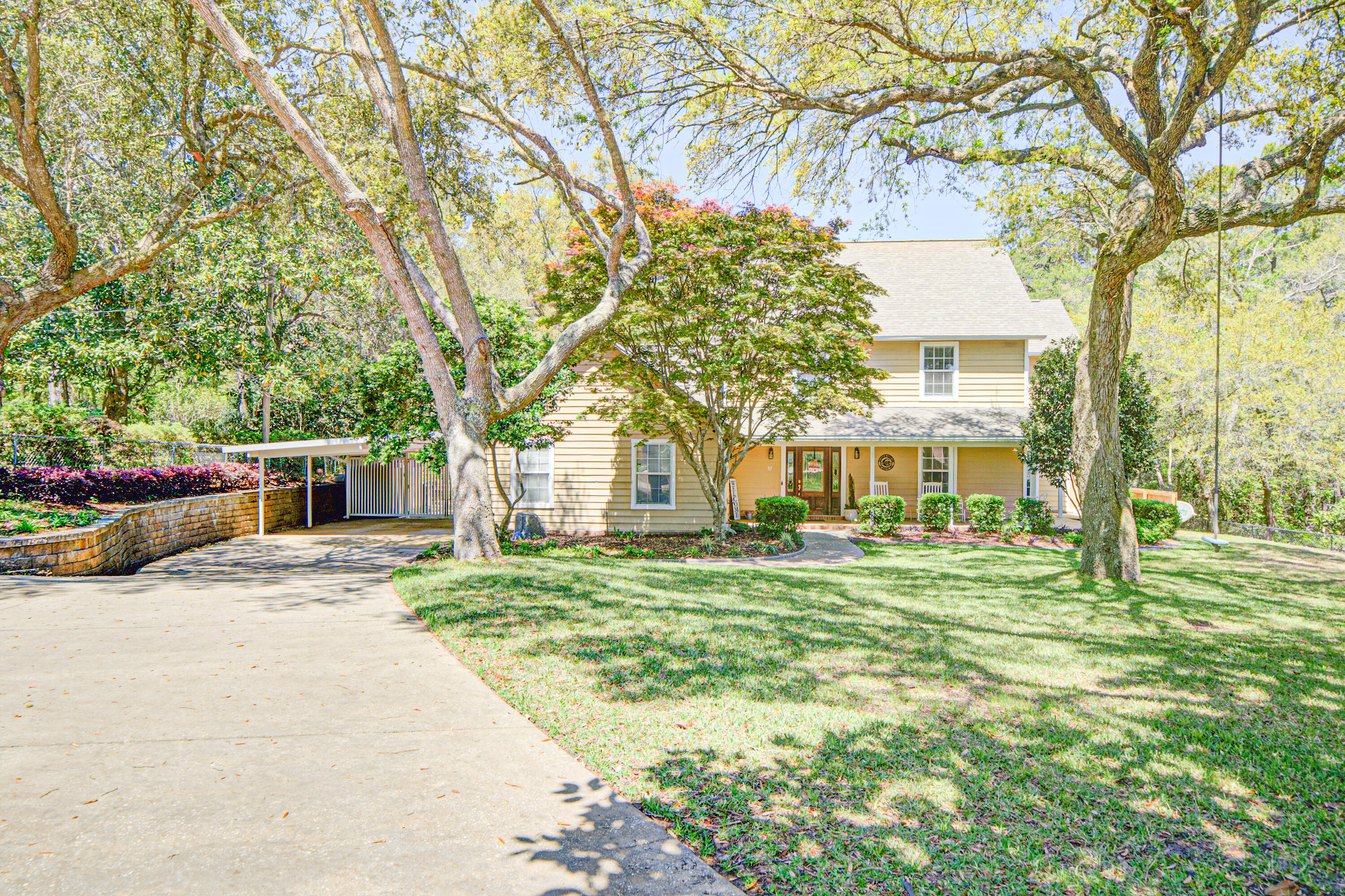 LAKE SHARON ESTATES - Residential