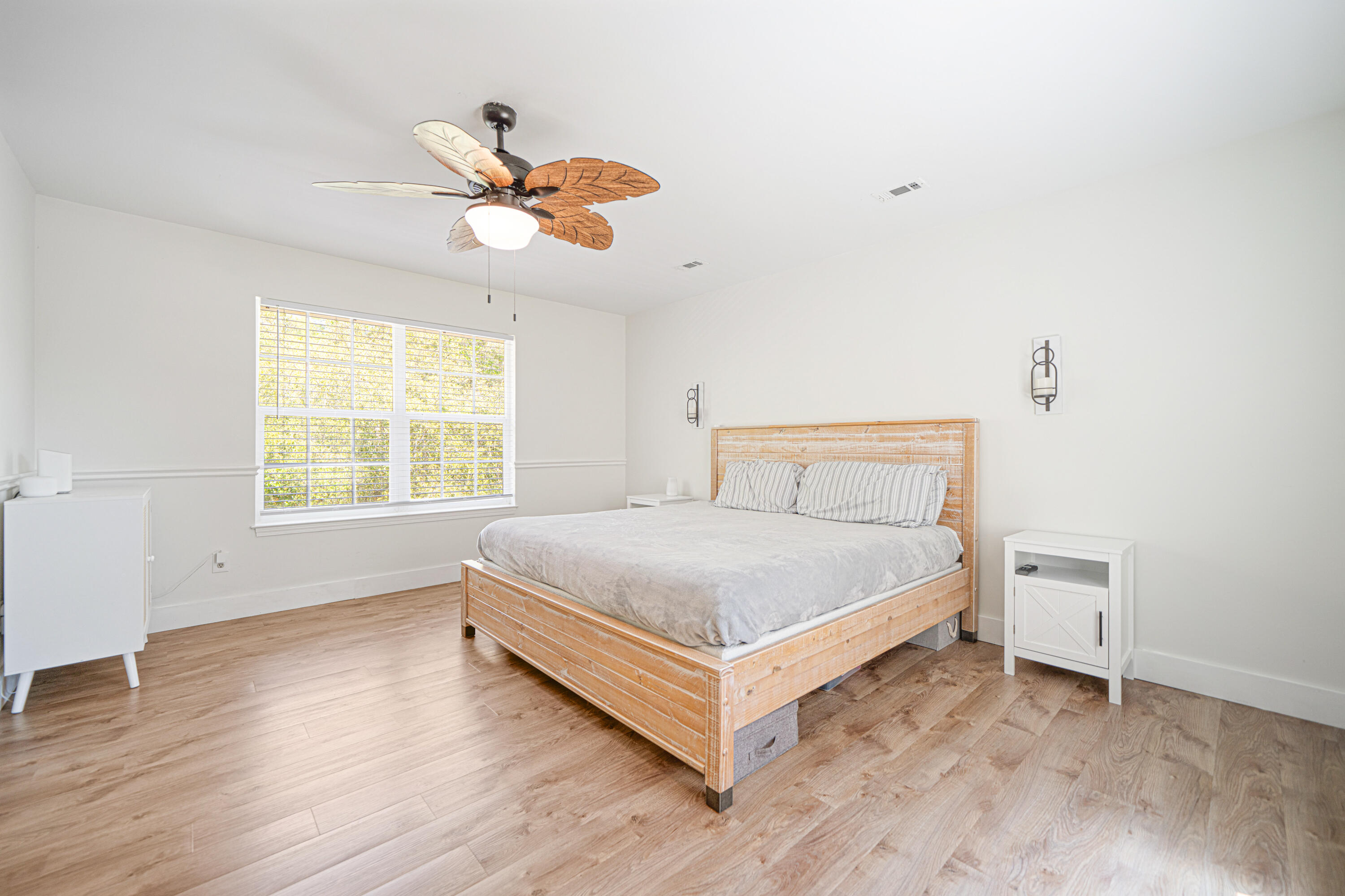 LAKE SHARON ESTATES - Residential