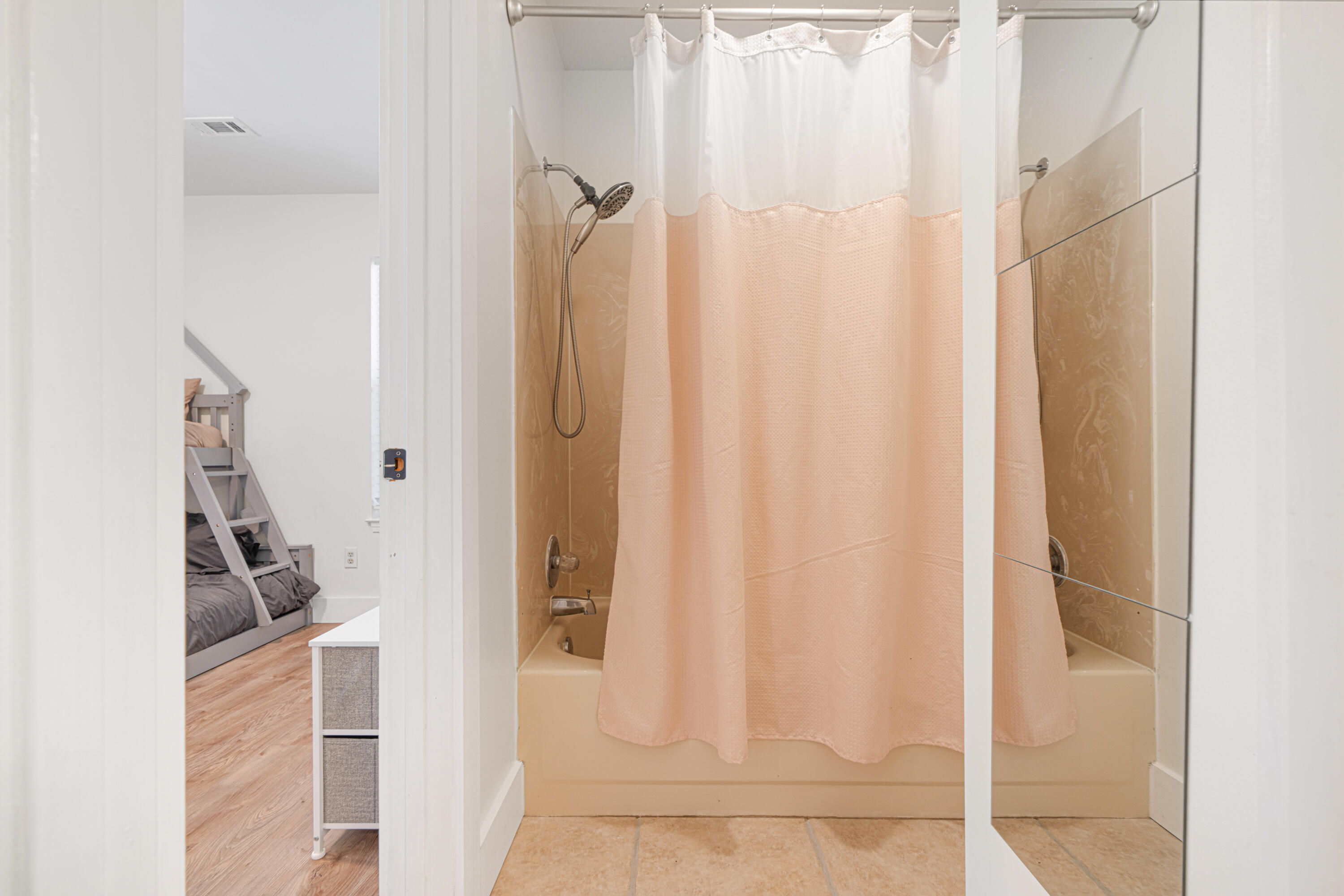 LAKE SHARON ESTATES - Residential