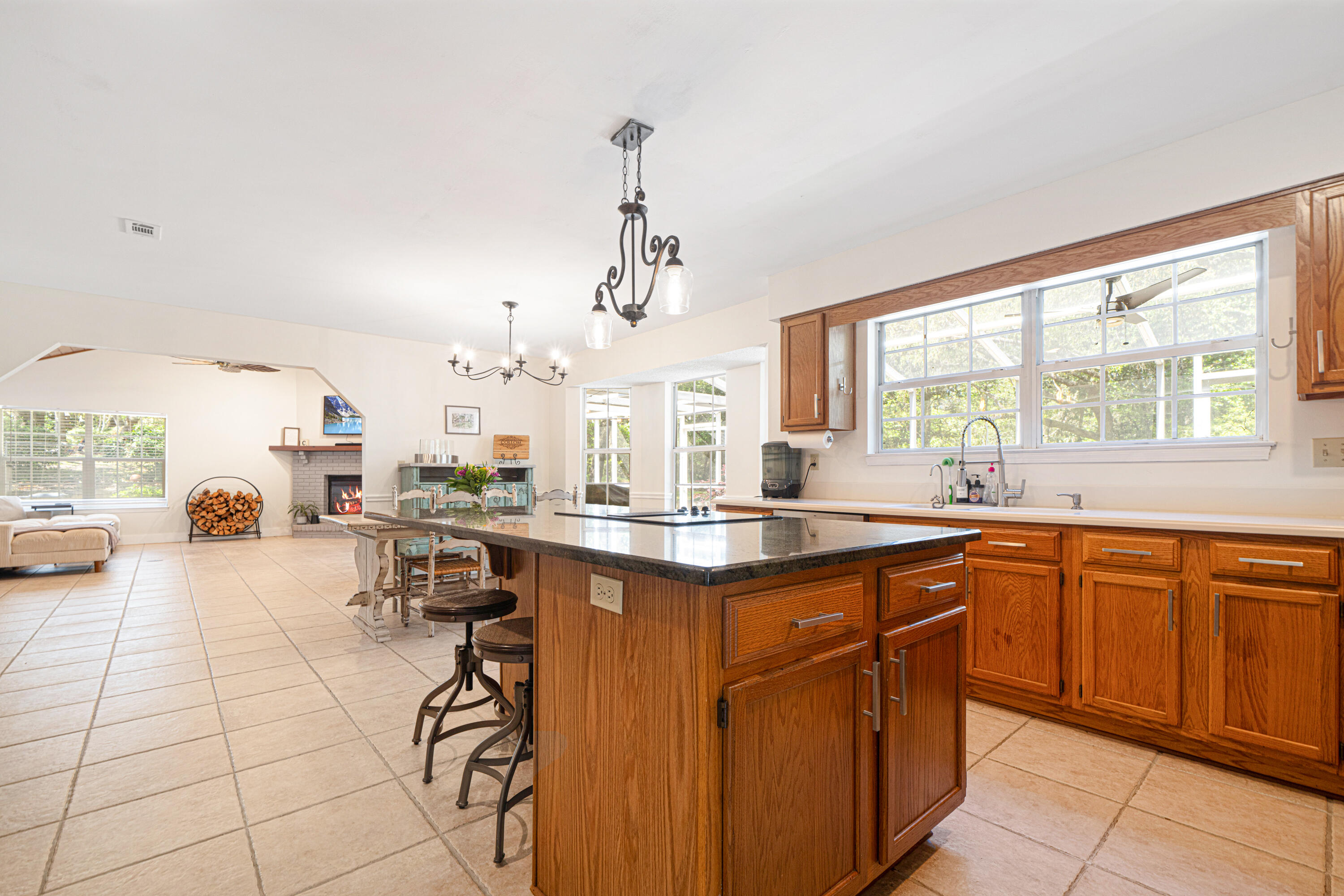 LAKE SHARON ESTATES - Residential