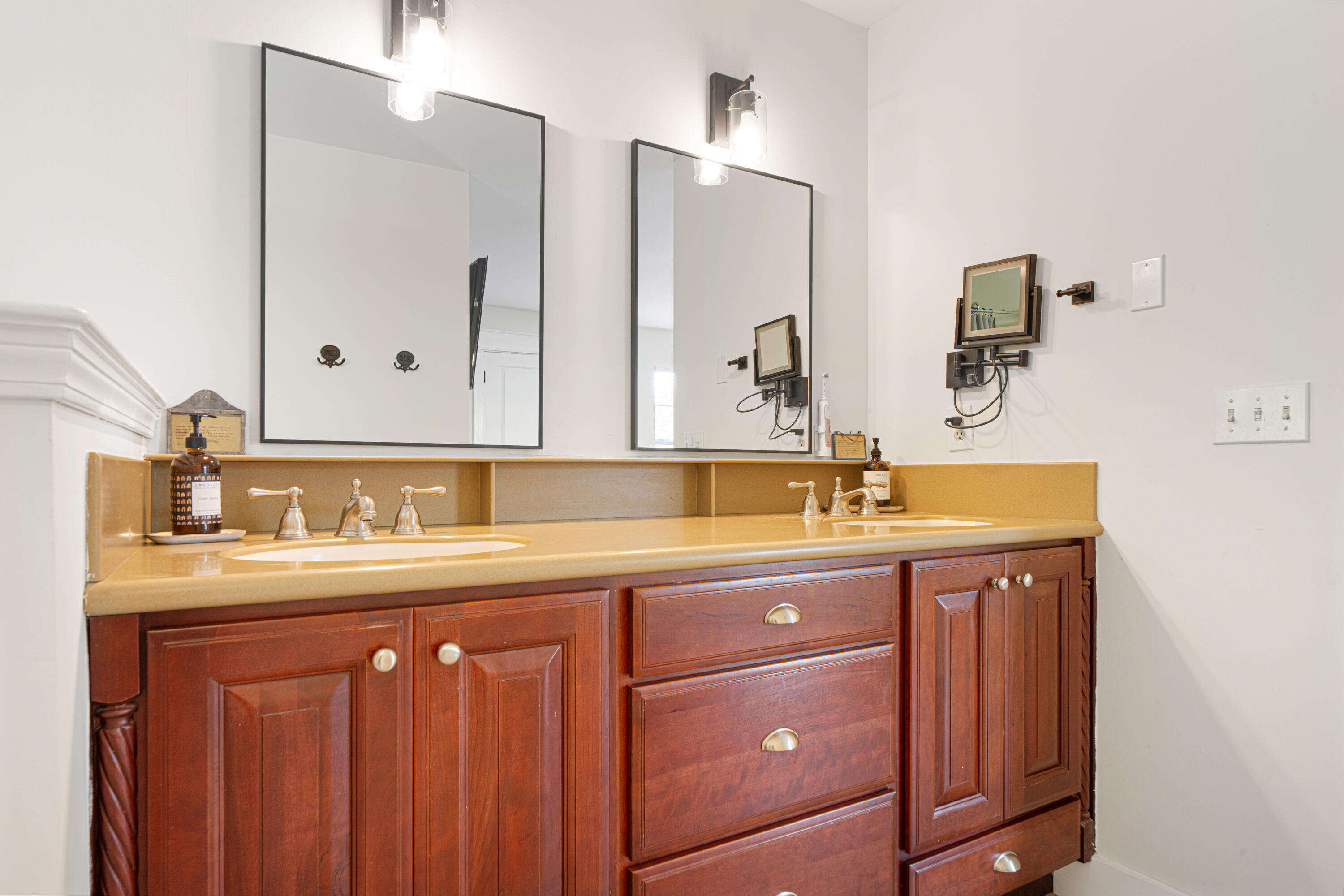 LAKE SHARON ESTATES - Residential