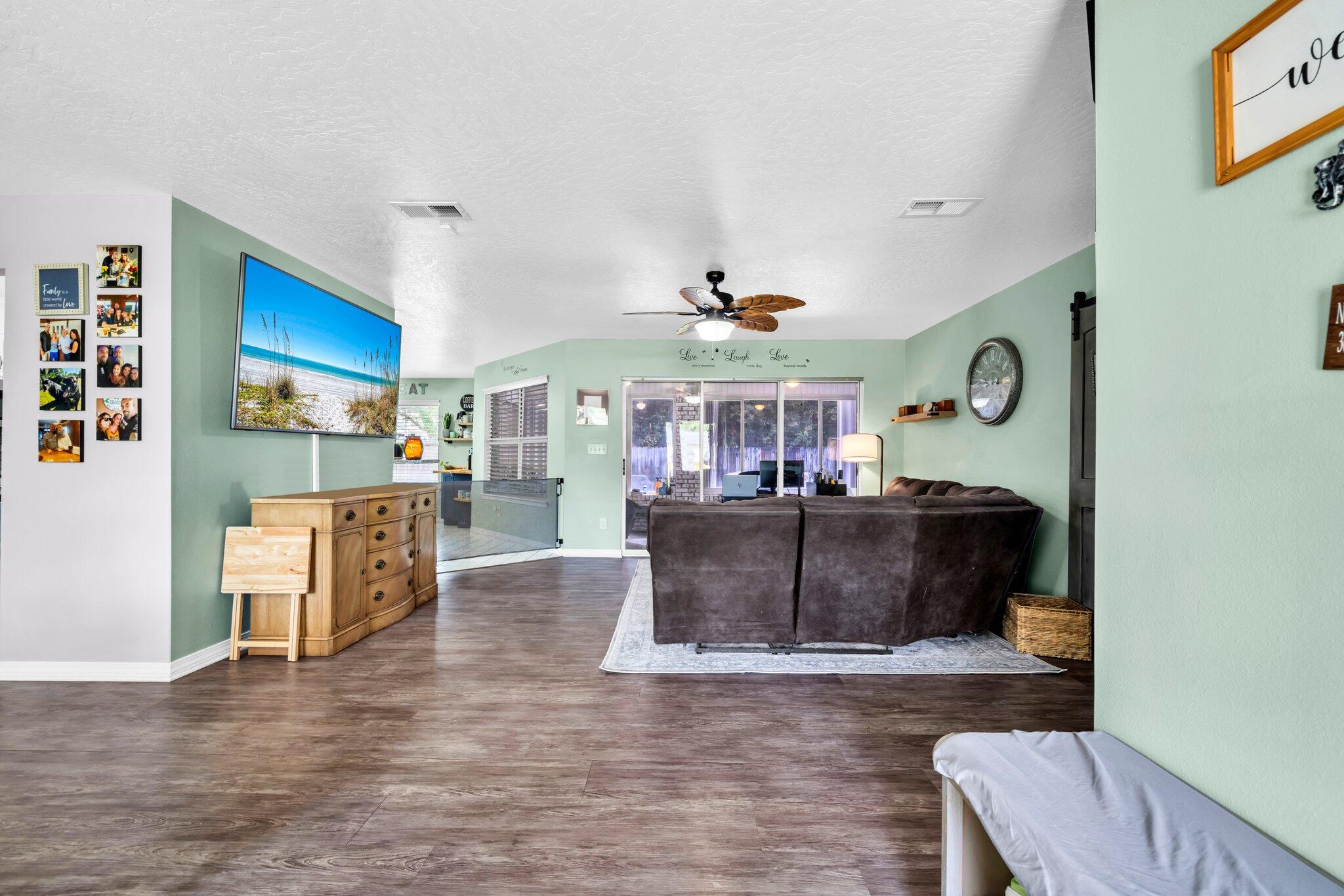 HOLLEY BY THE SEA - Residential