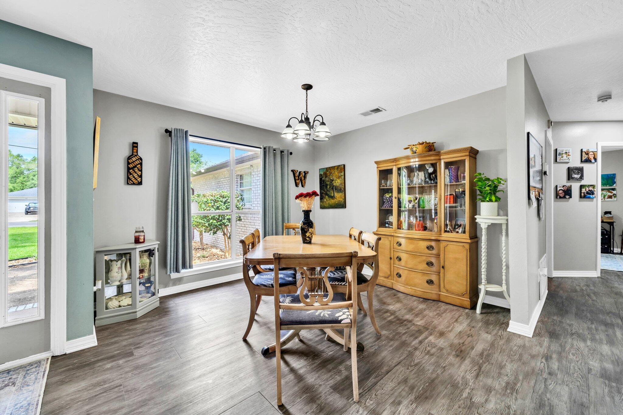 HOLLEY BY THE SEA - Residential