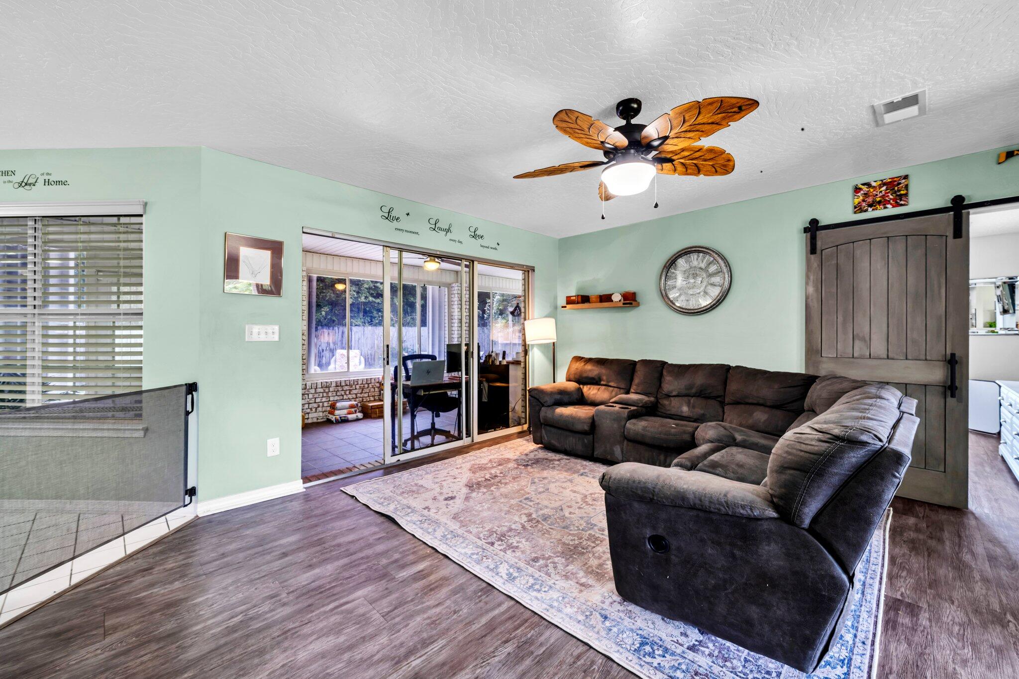 HOLLEY BY THE SEA - Residential