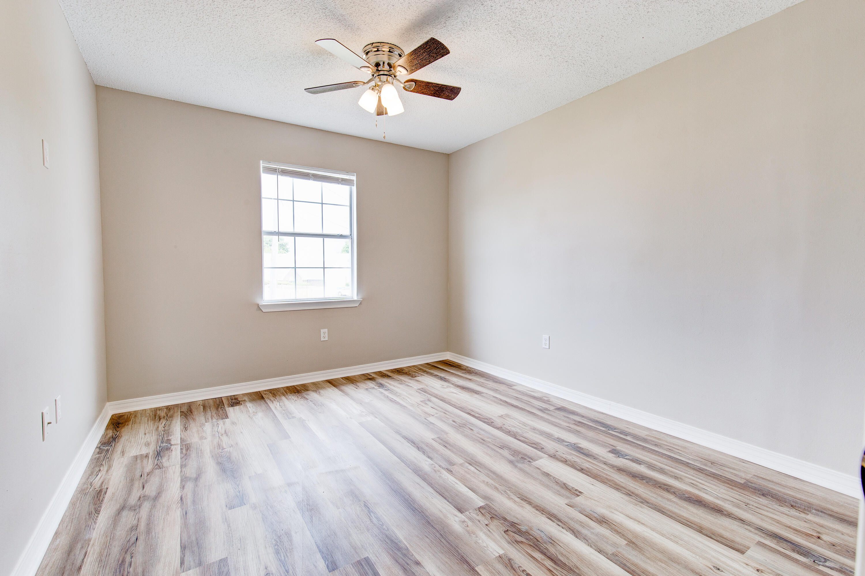 SANDY RIDGE ESTATES - Residential