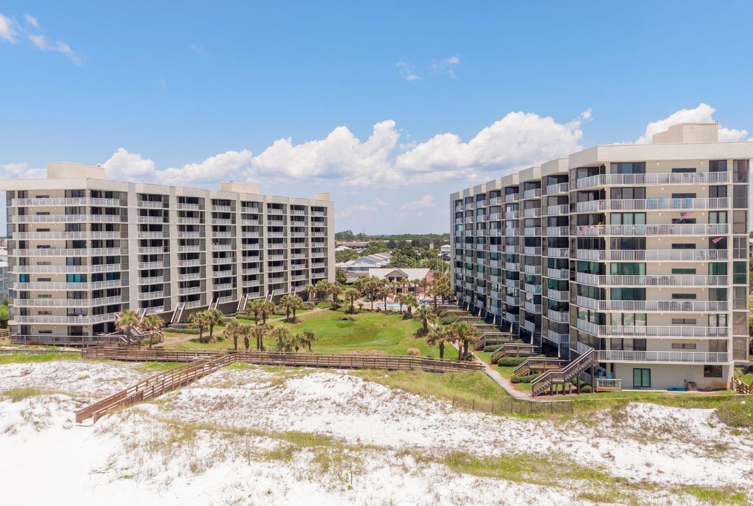 MAINSAIL CONDO PH 5 - Residential
