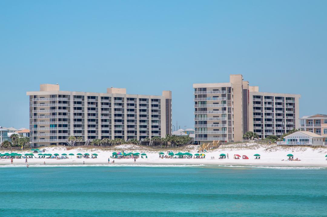 MAINSAIL CONDO PH 5 - Residential