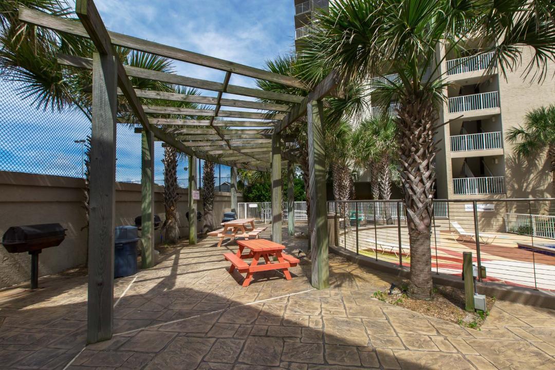 MAINSAIL CONDO PH 5 - Residential