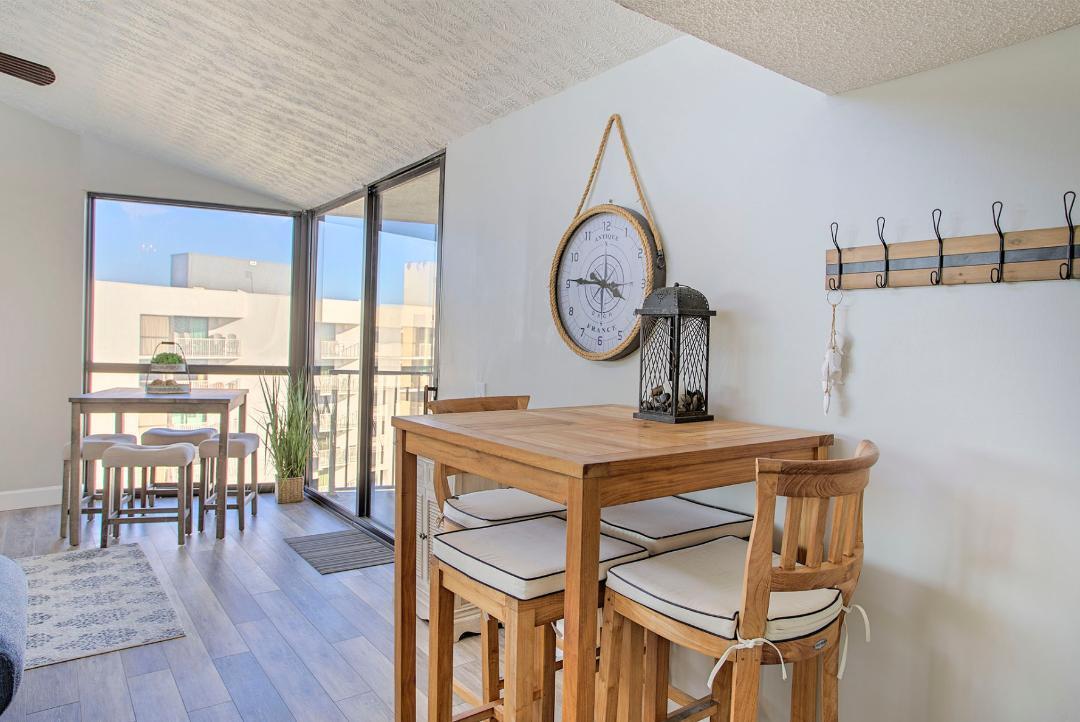 MAINSAIL CONDO PH 5 - Residential