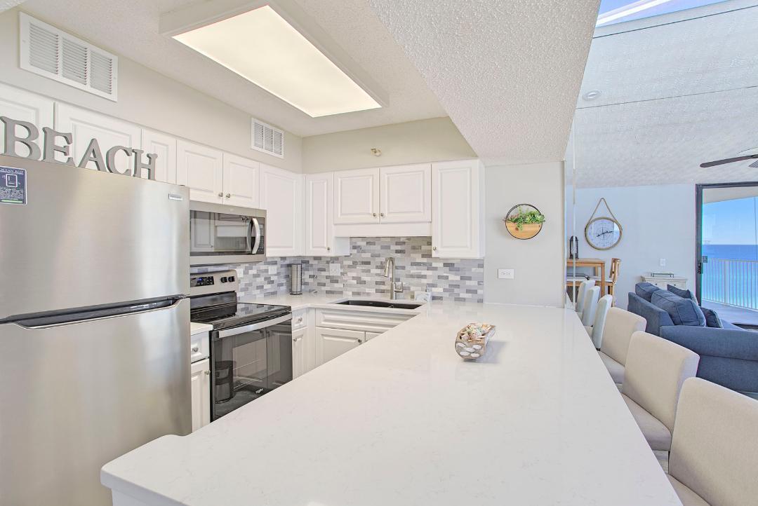 MAINSAIL CONDO PH 5 - Residential