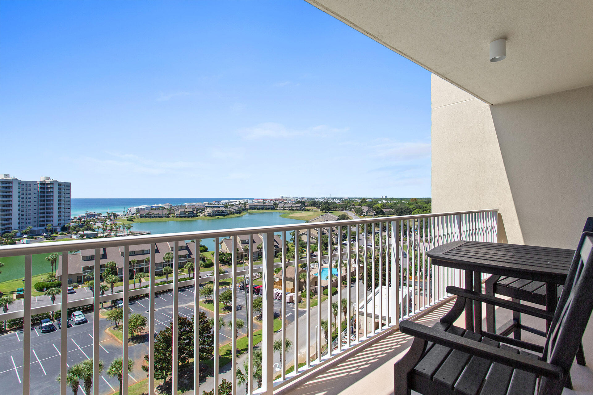 Ariel Dunes ll - Residential