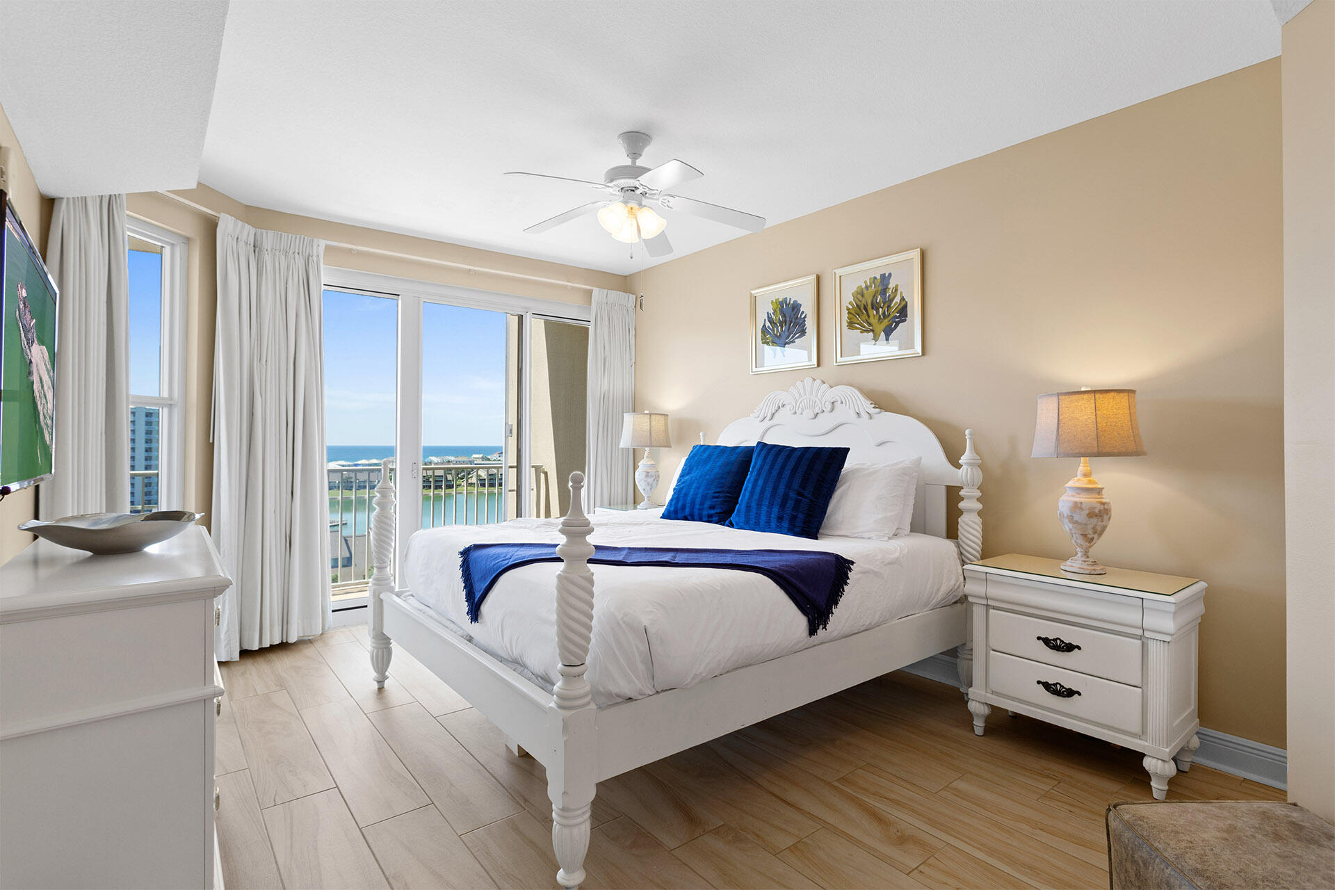 Ariel Dunes ll - Residential