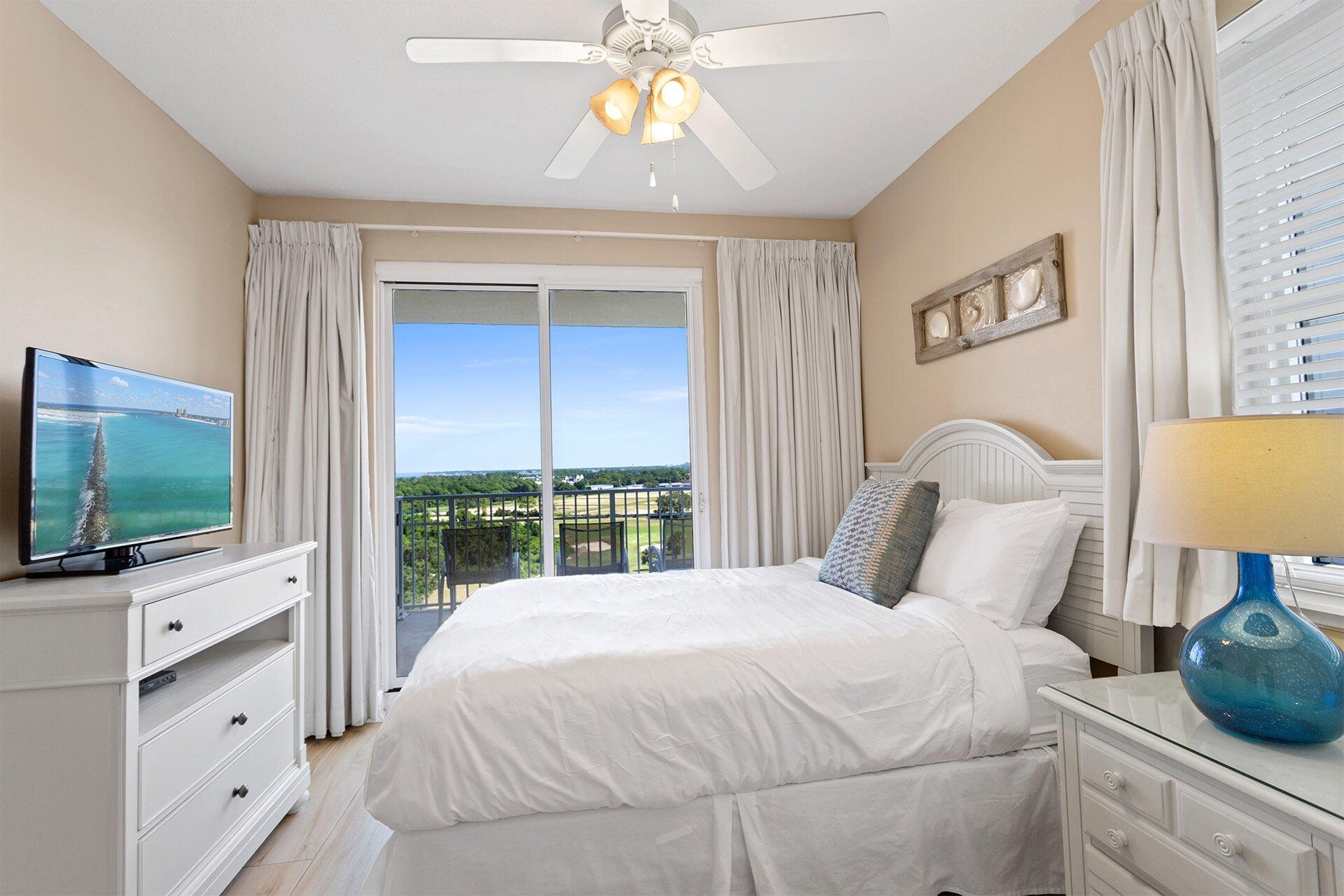 Ariel Dunes ll - Residential