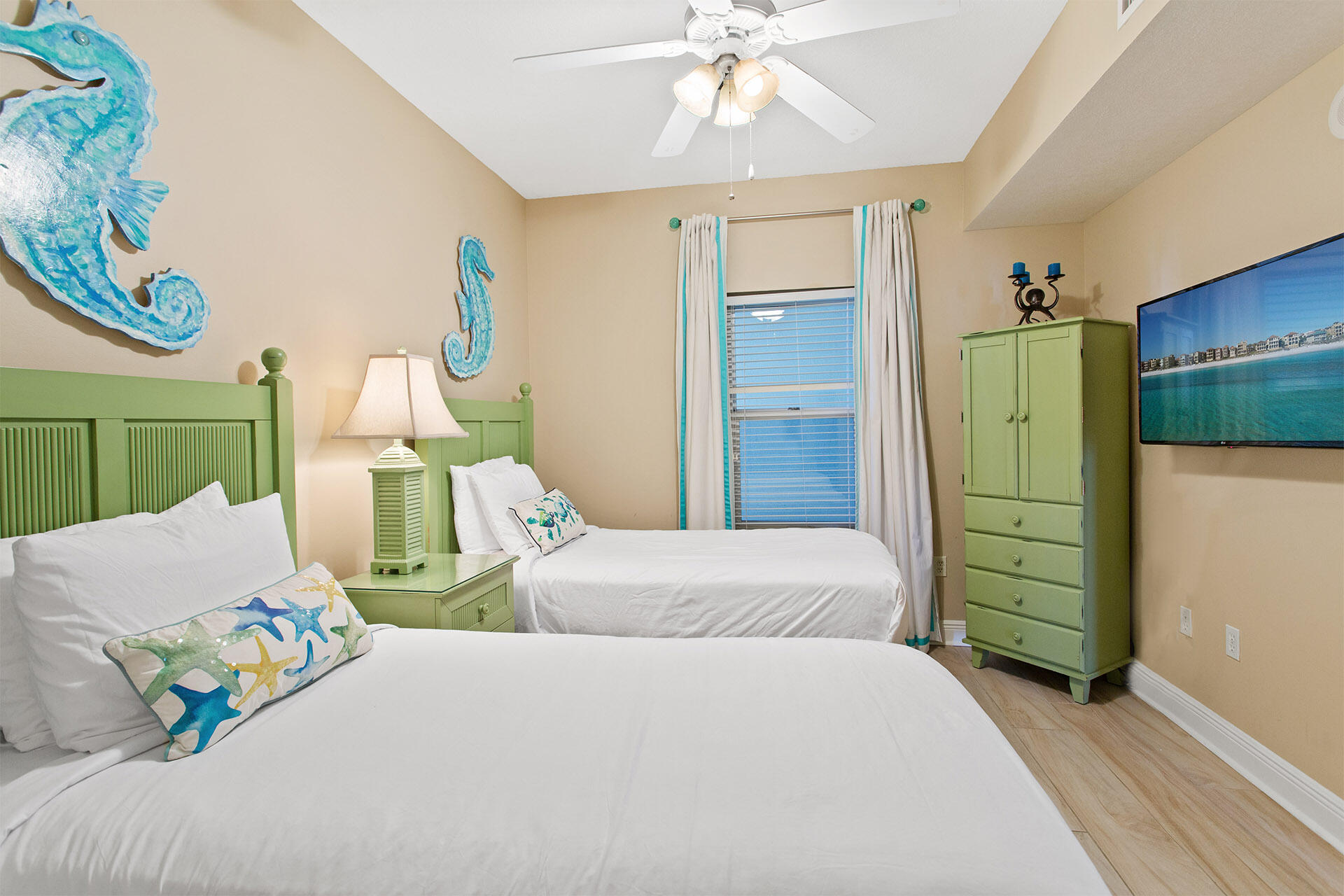 Ariel Dunes ll - Residential