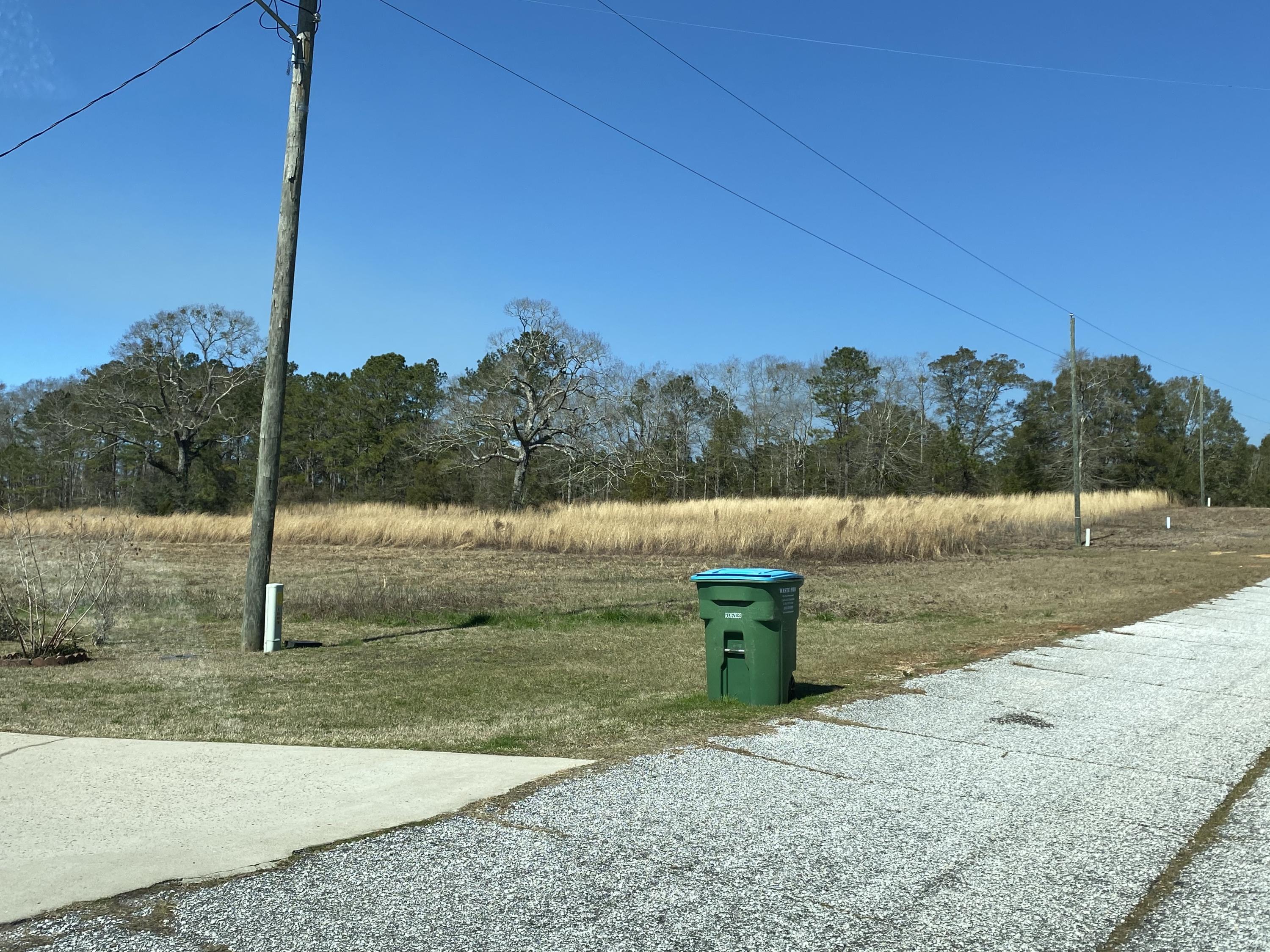 WHITE OAK ESTATES - Land