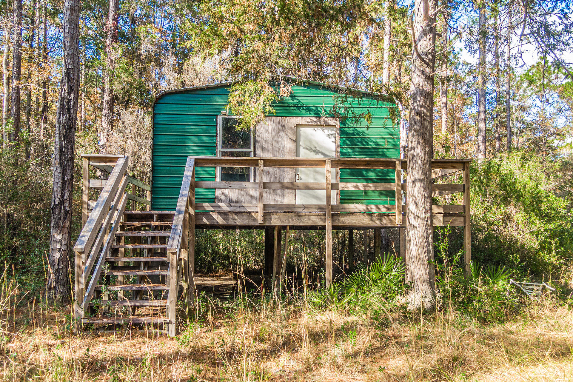 NORTH SUPERGROUP - Land