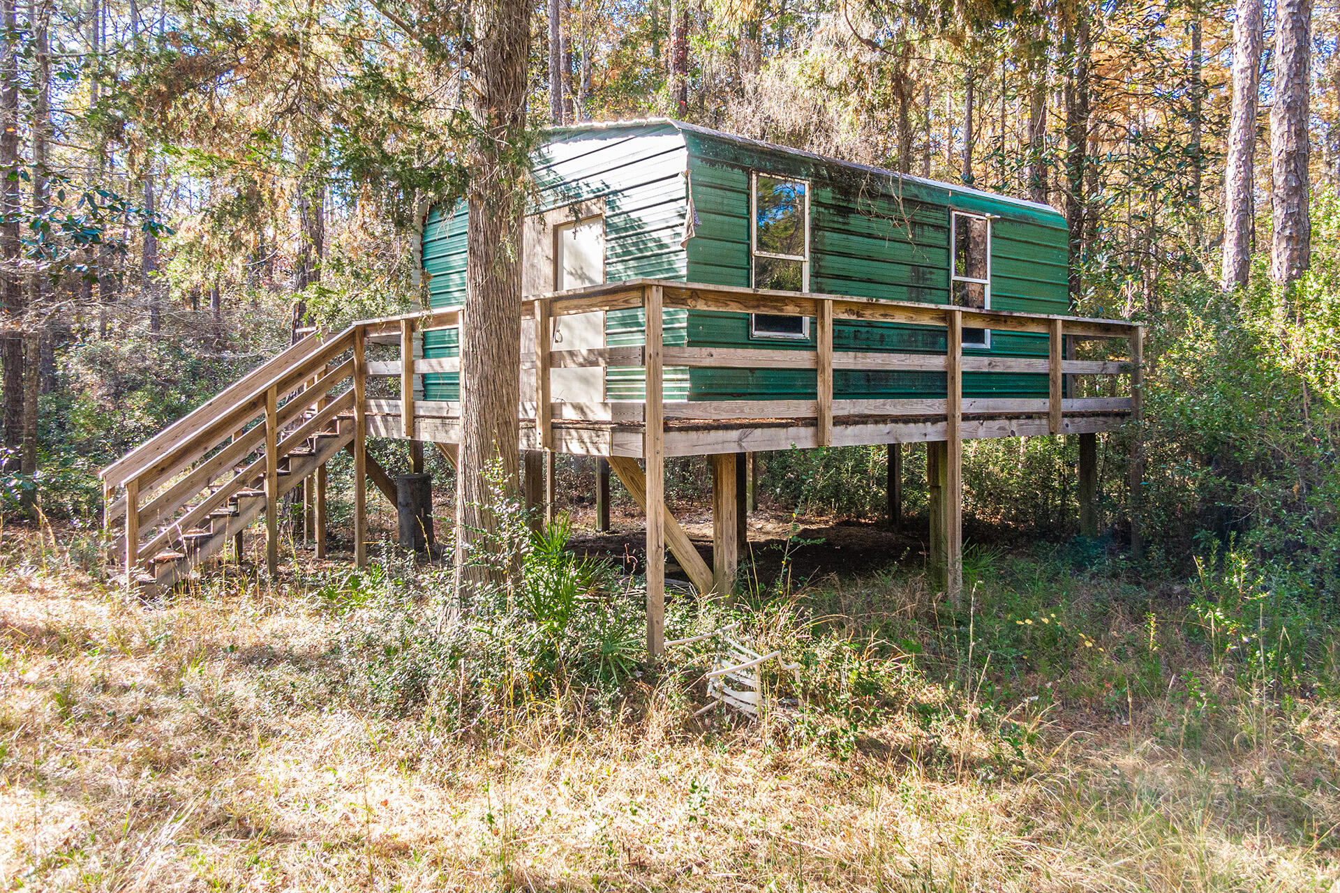 NORTH SUPERGROUP - Land