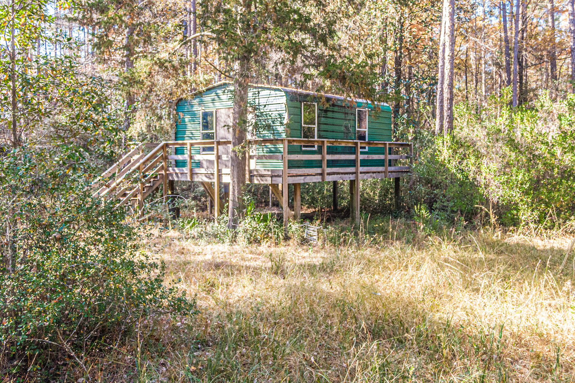 NORTH SUPERGROUP - Land