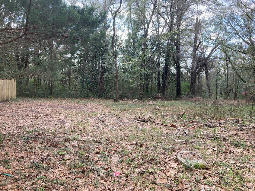 CRESTVIEW - Residential