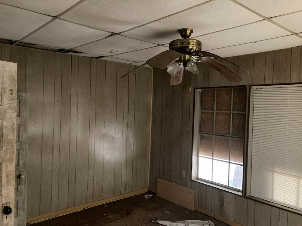 CRESTVIEW - Residential