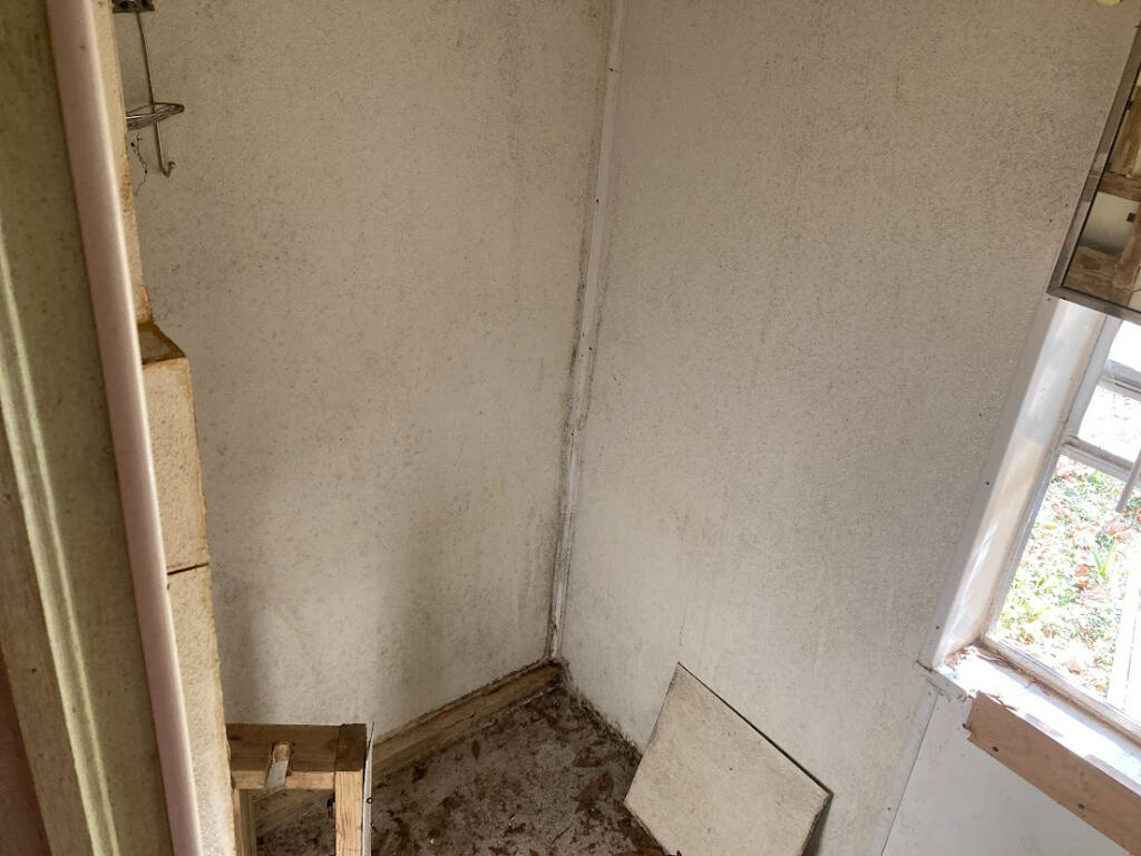 CRESTVIEW - Residential