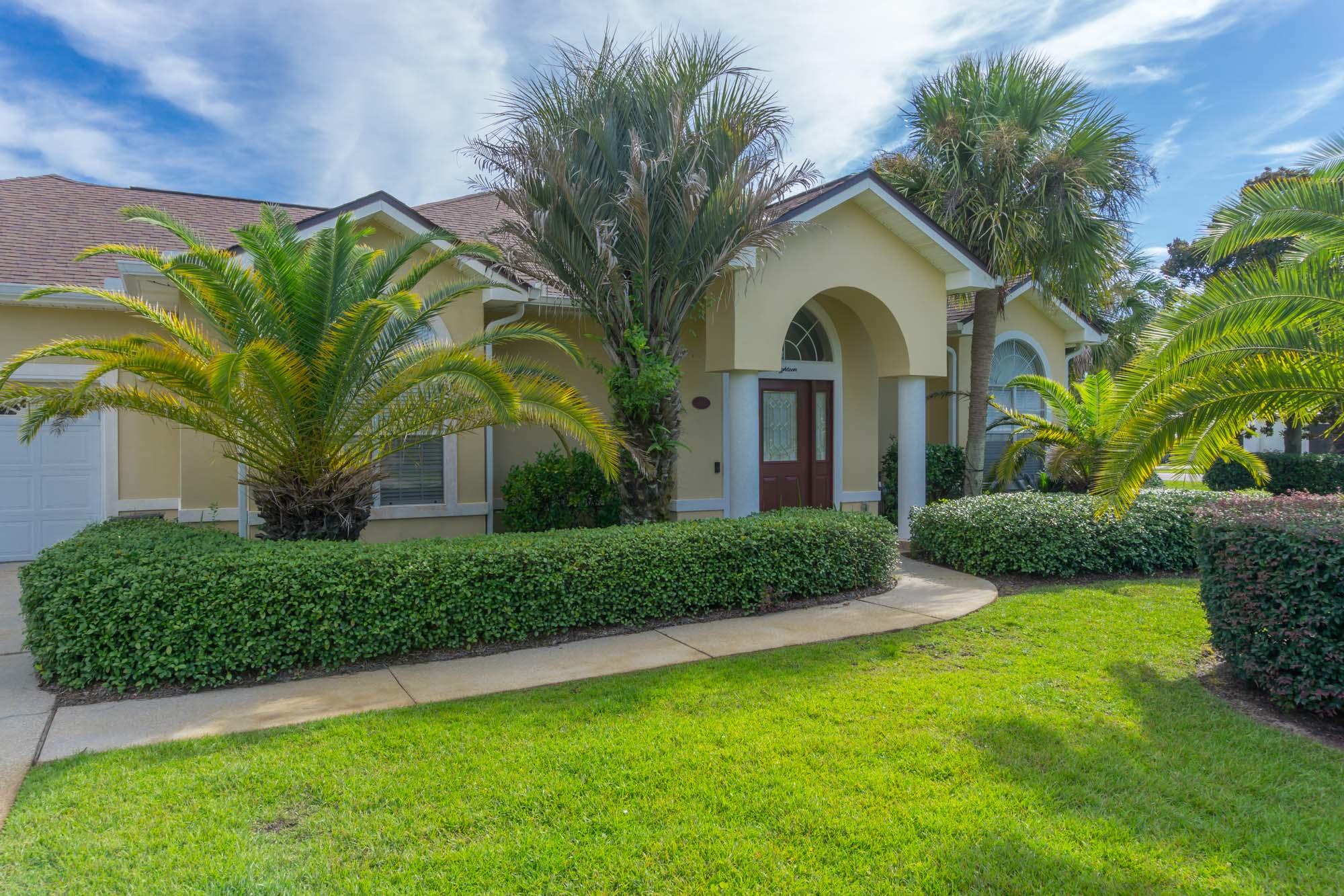 EMERALD BAY-BAYWINDS GOLF ESTATES PH 2 - Residential