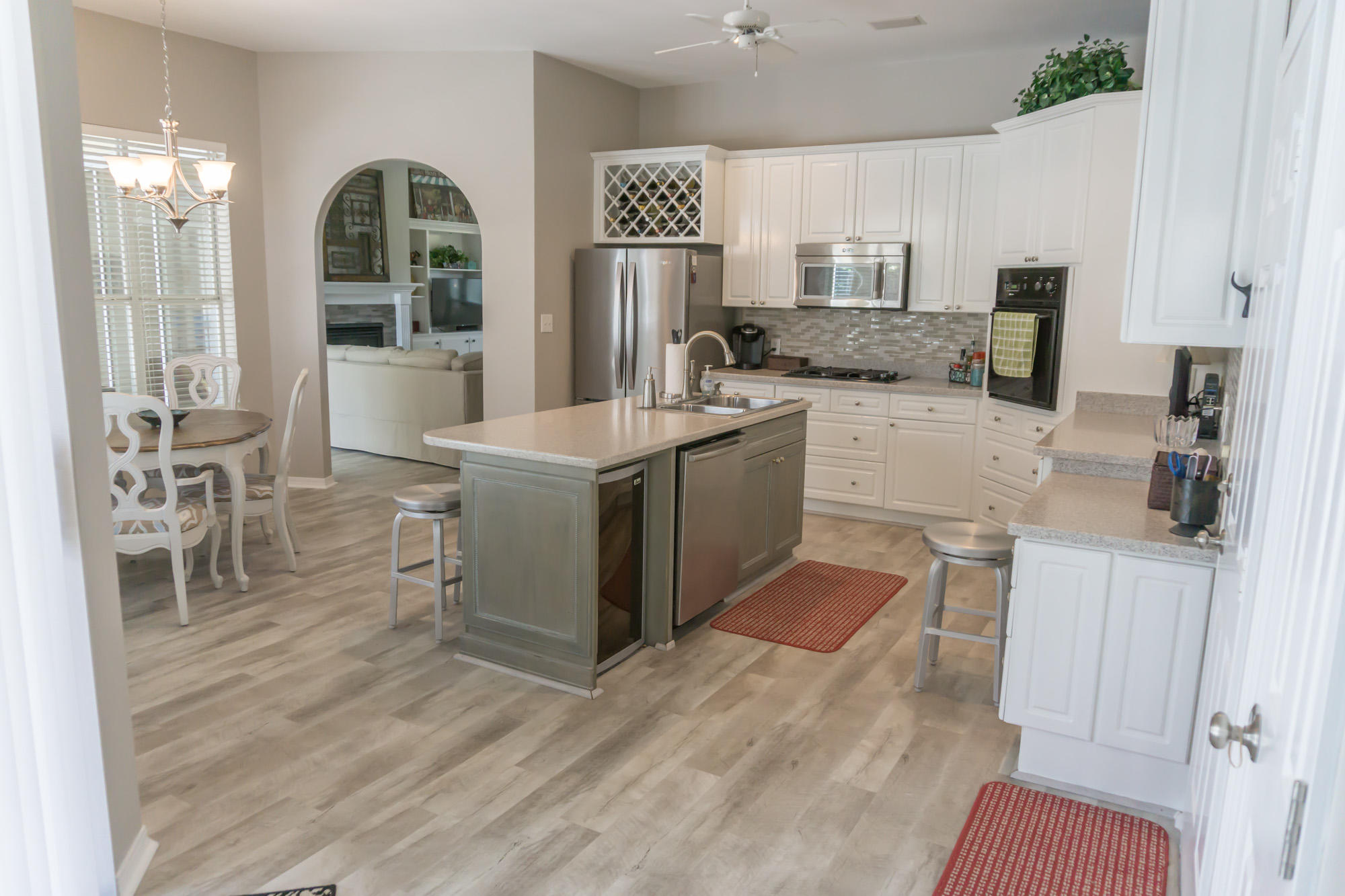 EMERALD BAY-BAYWINDS GOLF ESTATES PH 2 - Residential