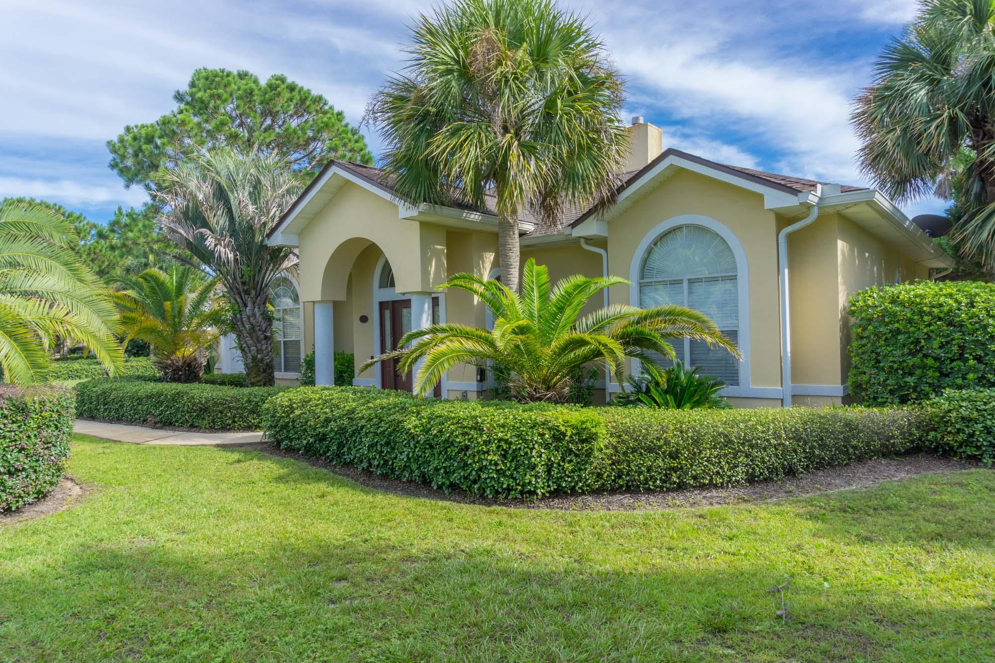 EMERALD BAY-BAYWINDS GOLF ESTATES PH 2 - Residential