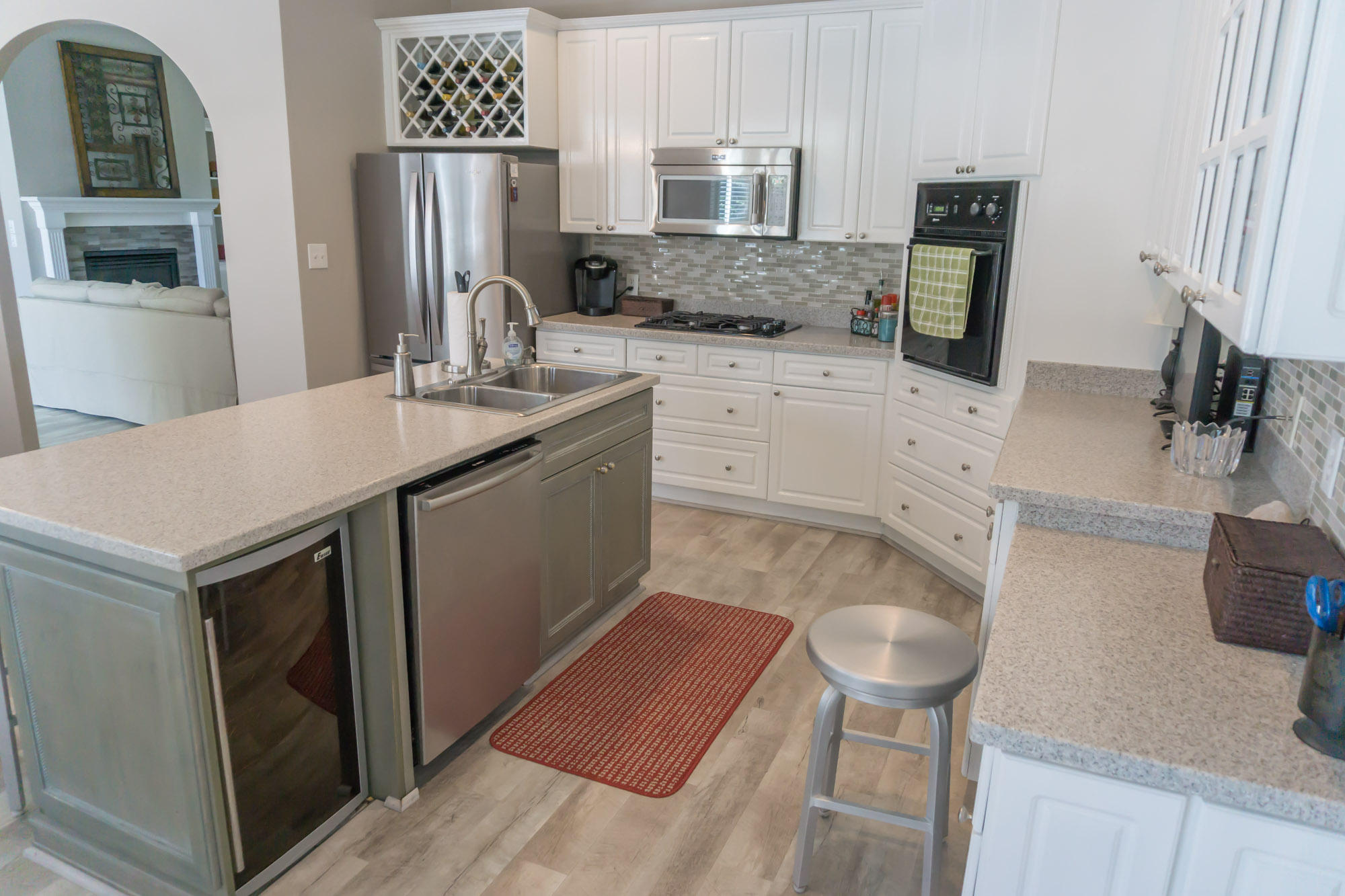 EMERALD BAY-BAYWINDS GOLF ESTATES PH 2 - Residential