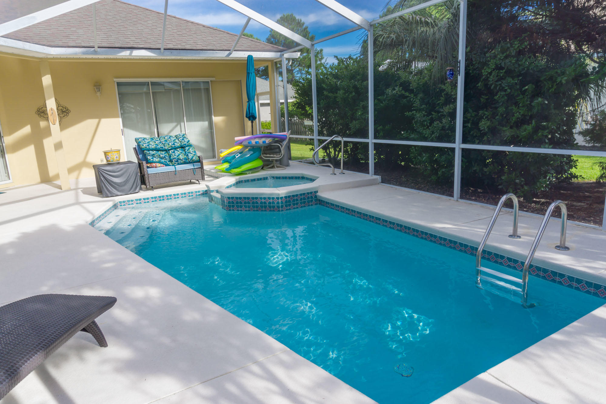 EMERALD BAY-BAYWINDS GOLF ESTATES PH 2 - Residential